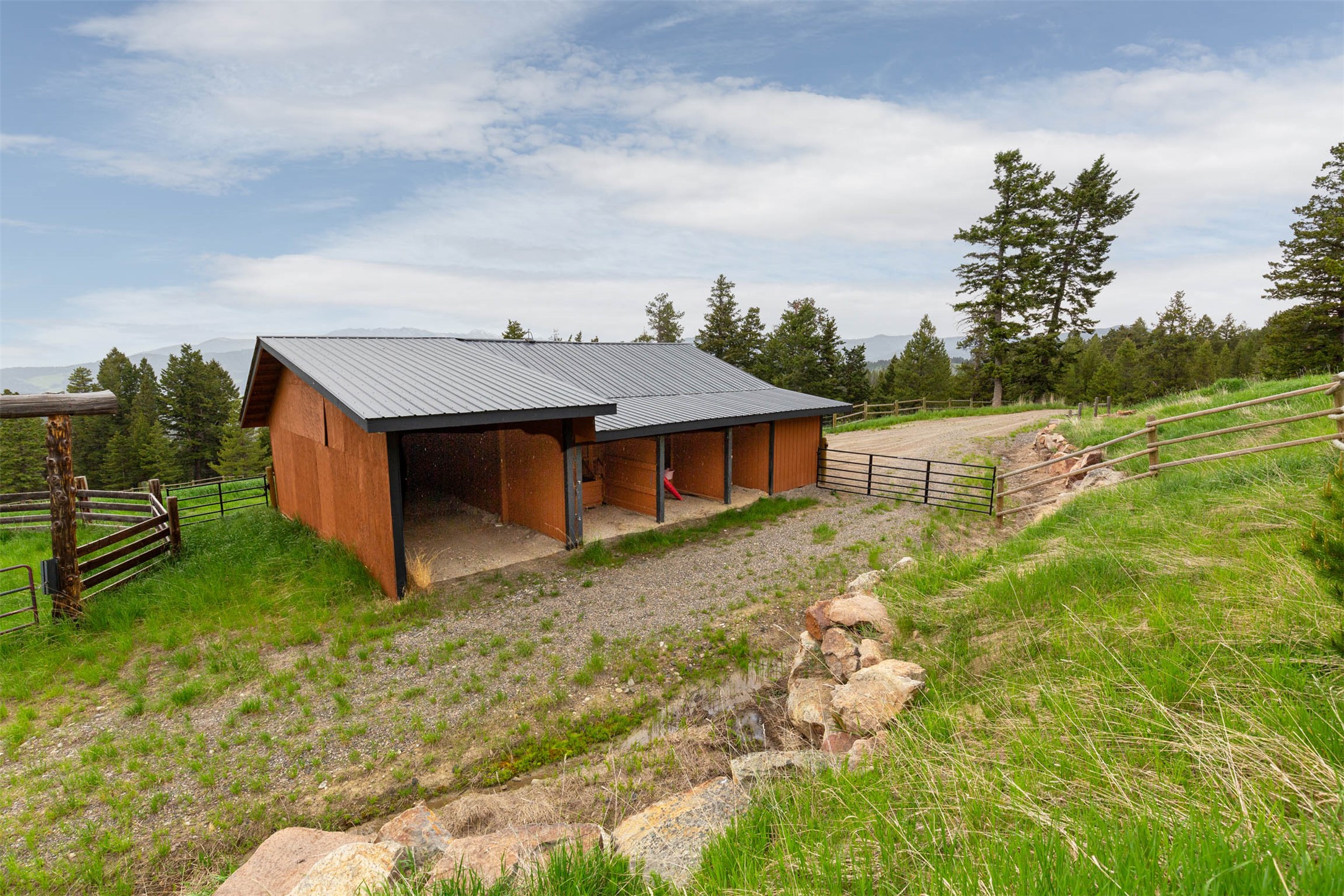 185 Peak Road Property Photo 18