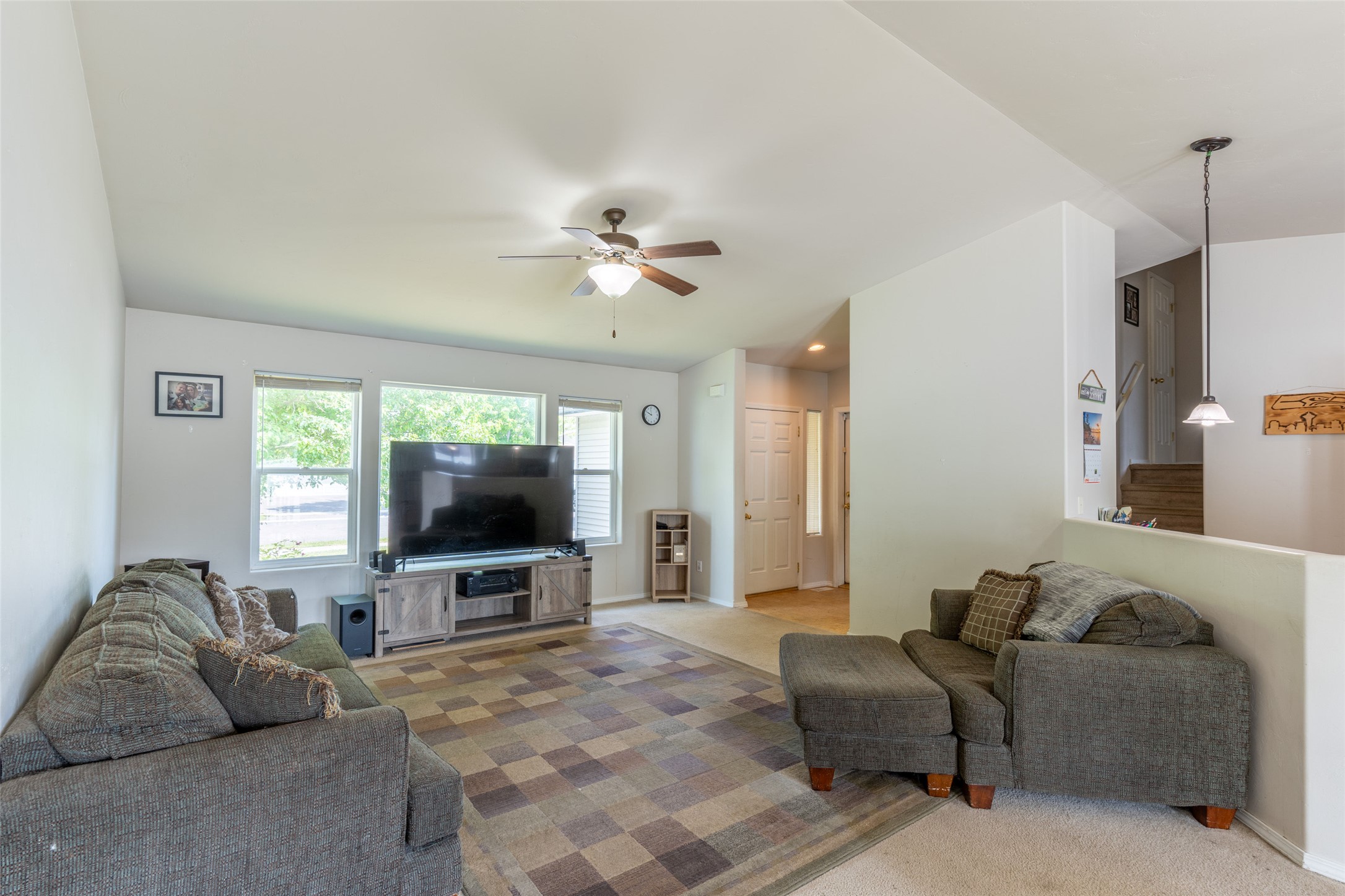 108 Hearst Drive Property Photo 5