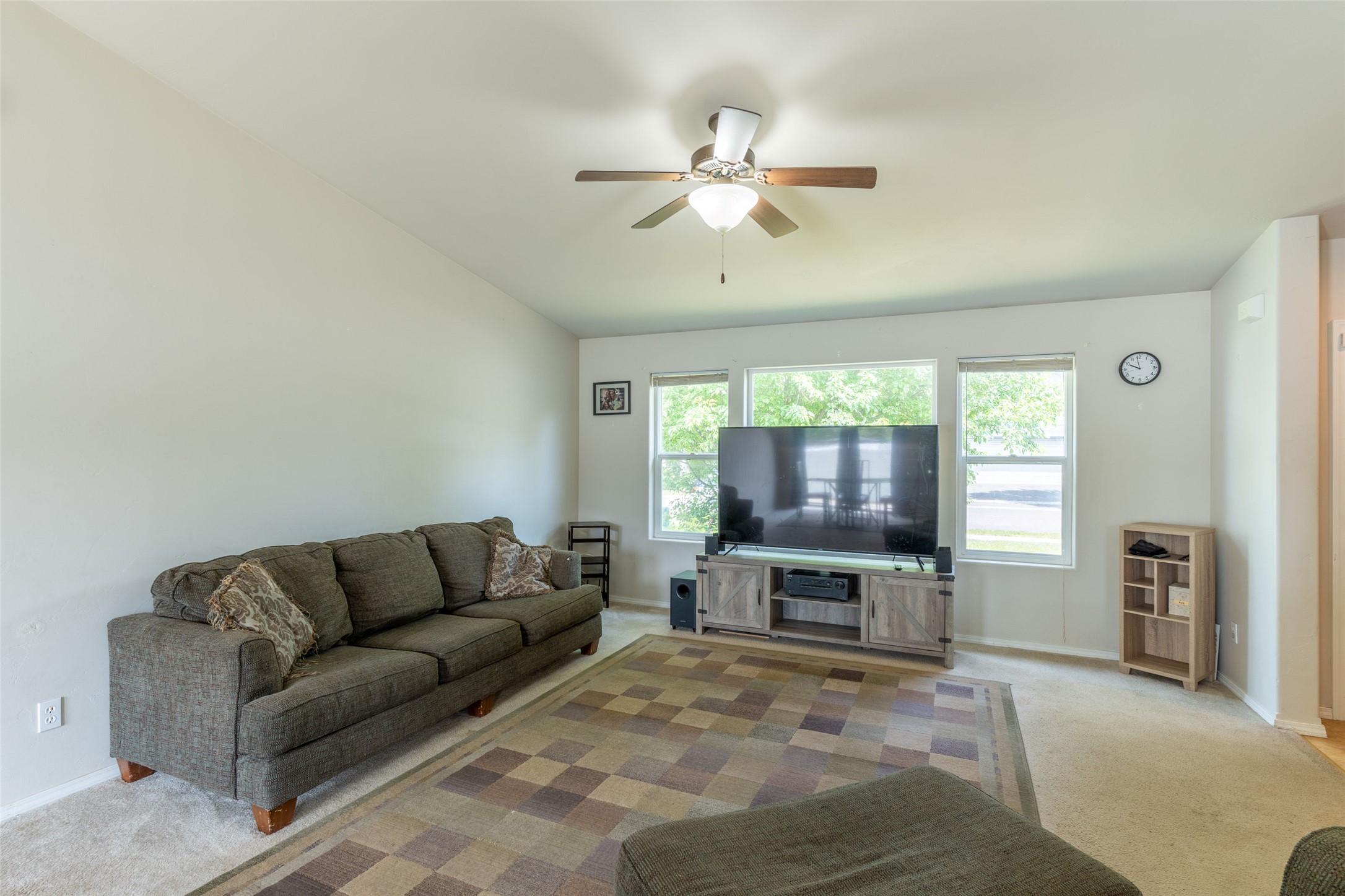 108 Hearst Drive Property Photo 7