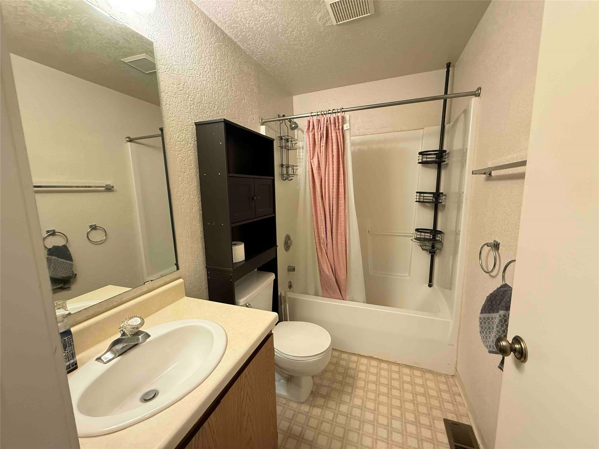 2801 Highcliff Court 3 Property Photo 14
