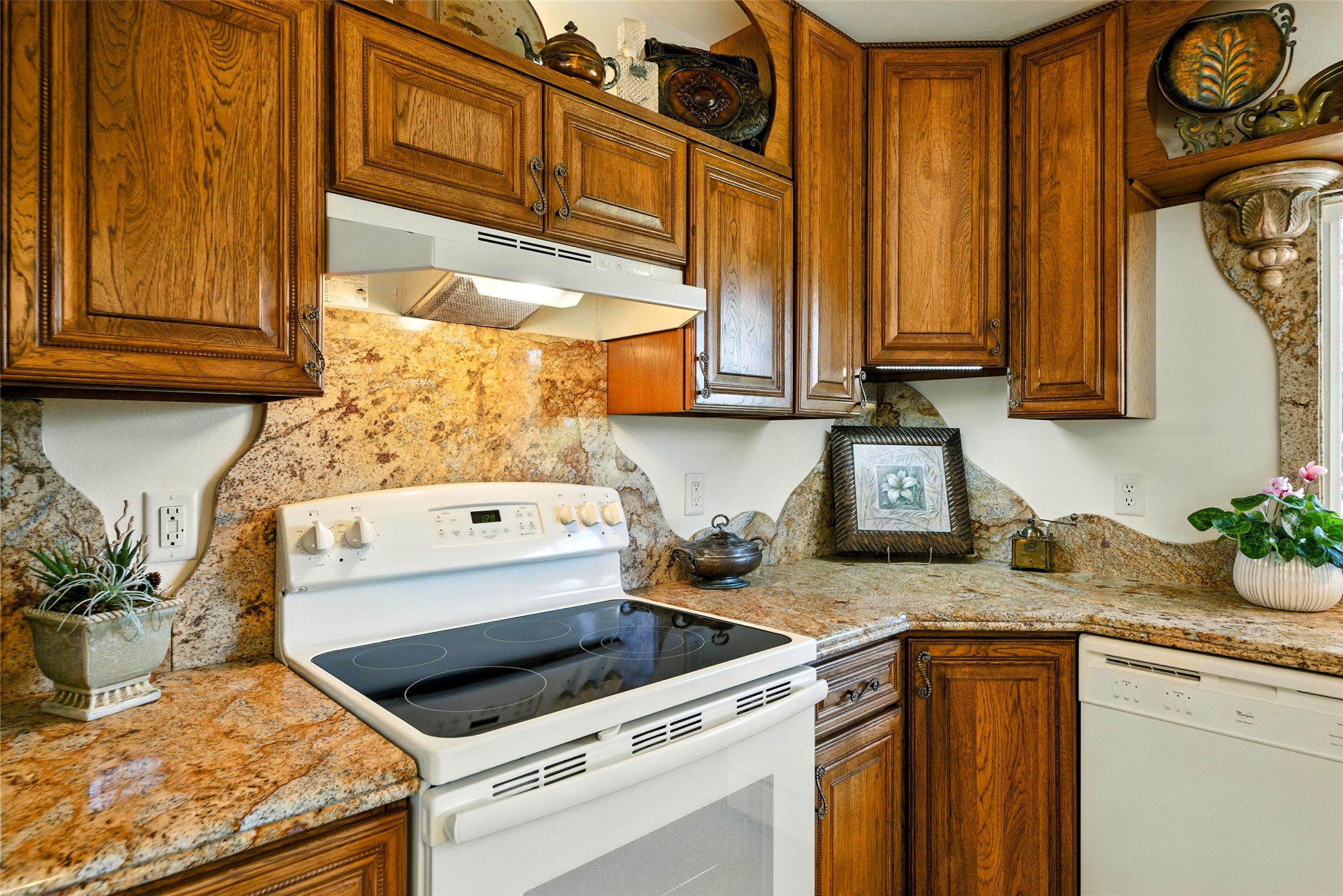 12 Pathfinder Trail Property Photo 16