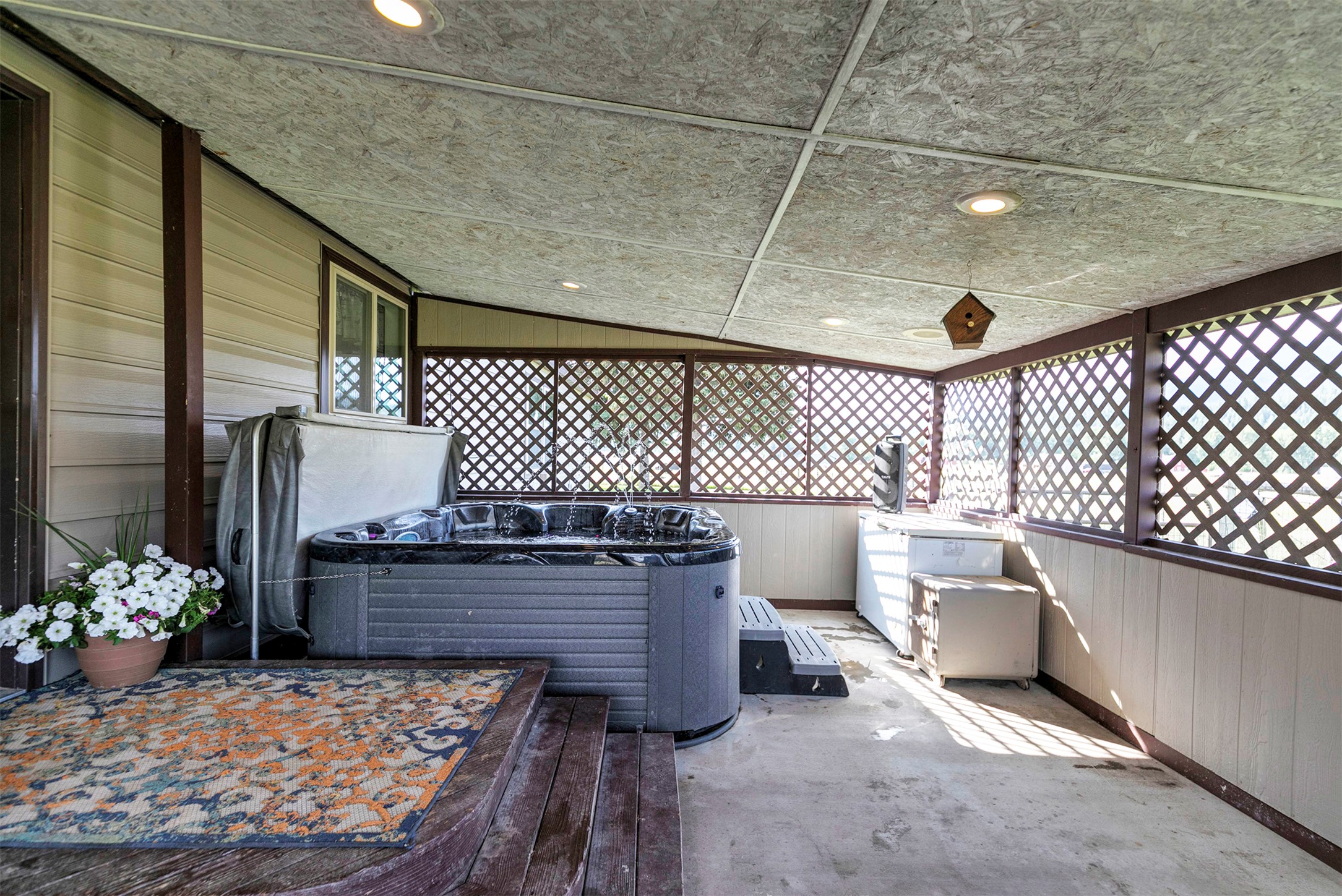 22495 Nine Mile Road Property Photo 34
