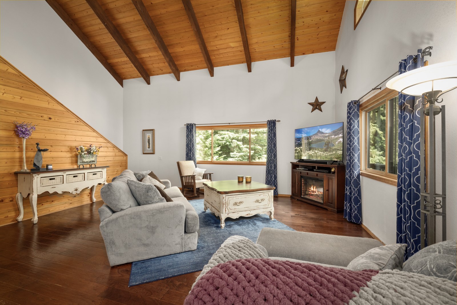125 Wagon Wheel Road Property Photo 30