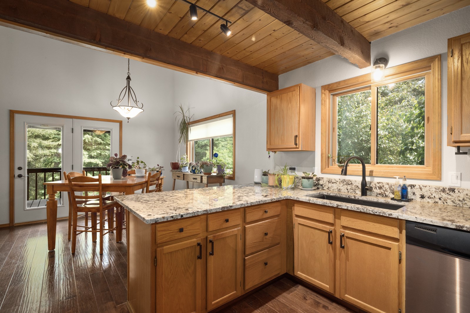 125 Wagon Wheel Road Property Photo 40