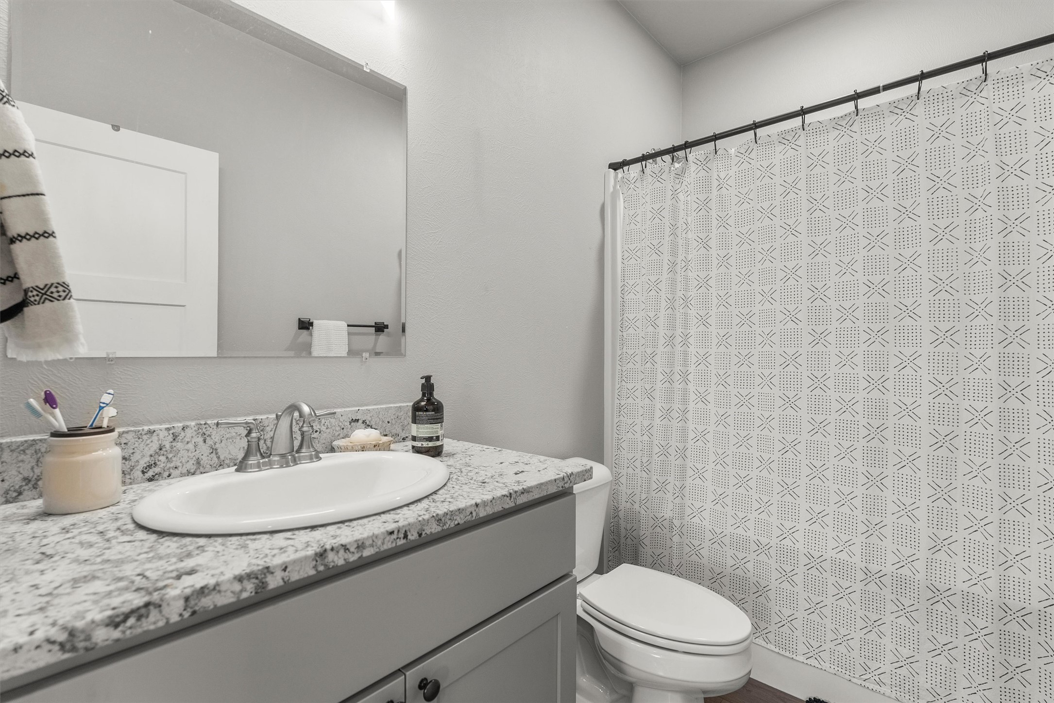 3035 Charleston Street Property Photo 23