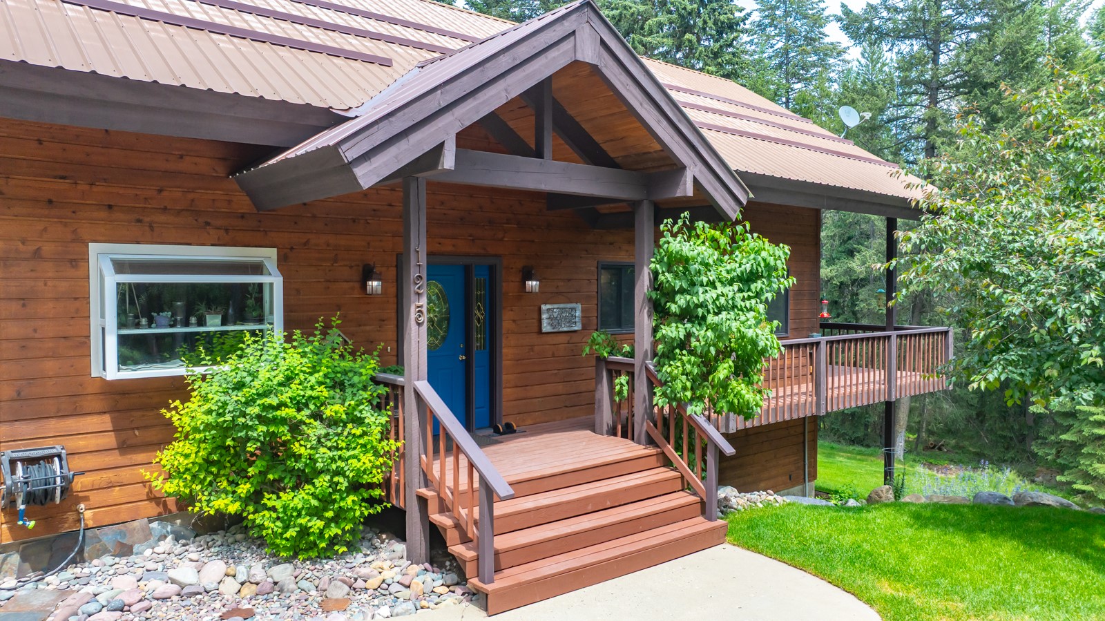 125 Wagon Wheel Road Property Photo 2