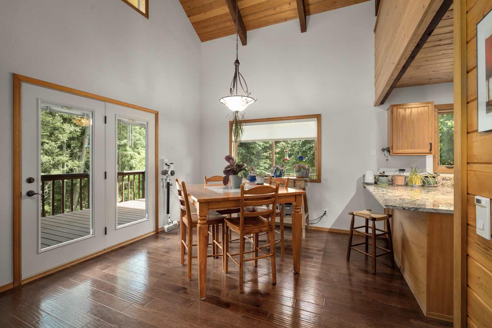 125 Wagon Wheel Road Property Photo 35