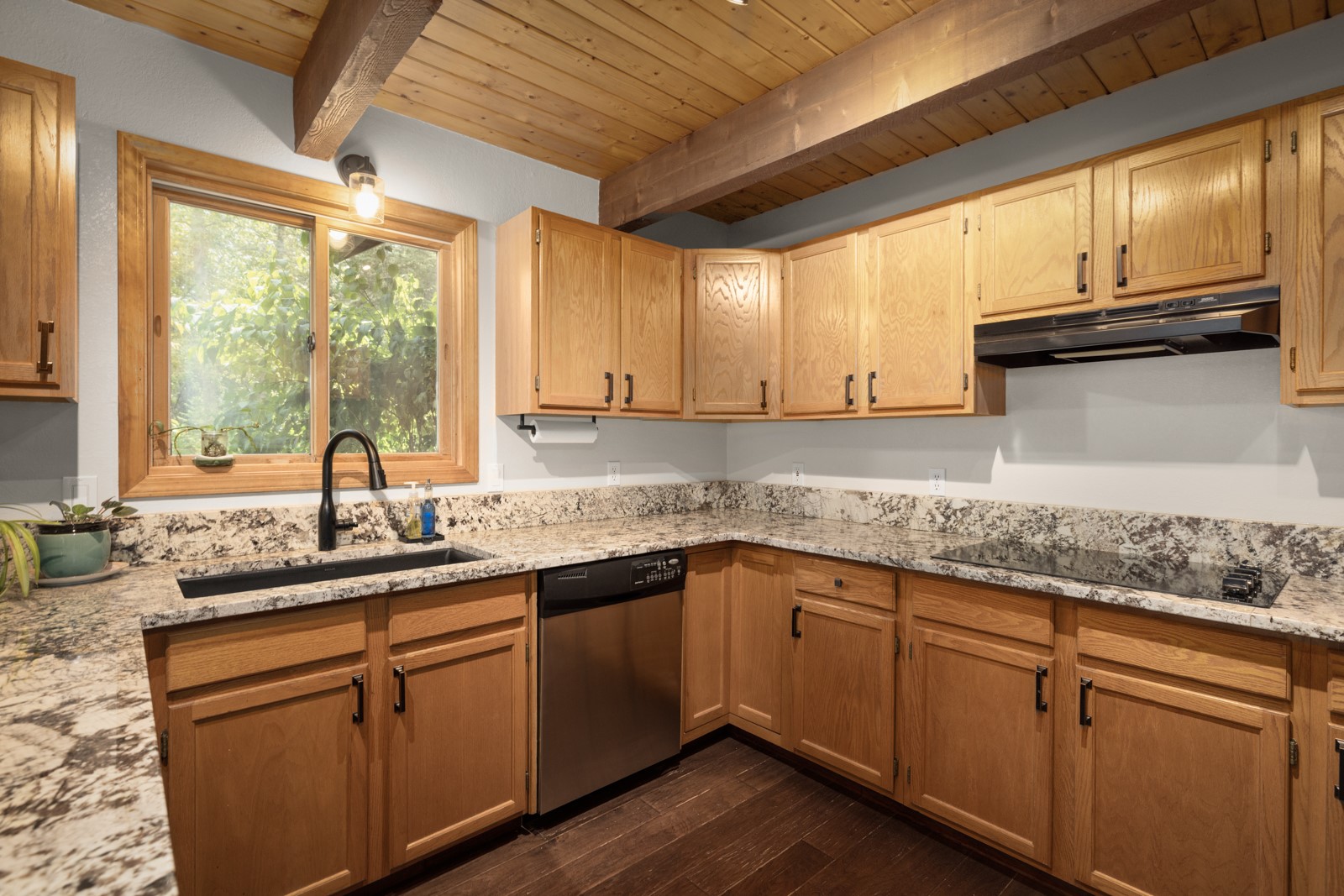125 Wagon Wheel Road Property Photo 38