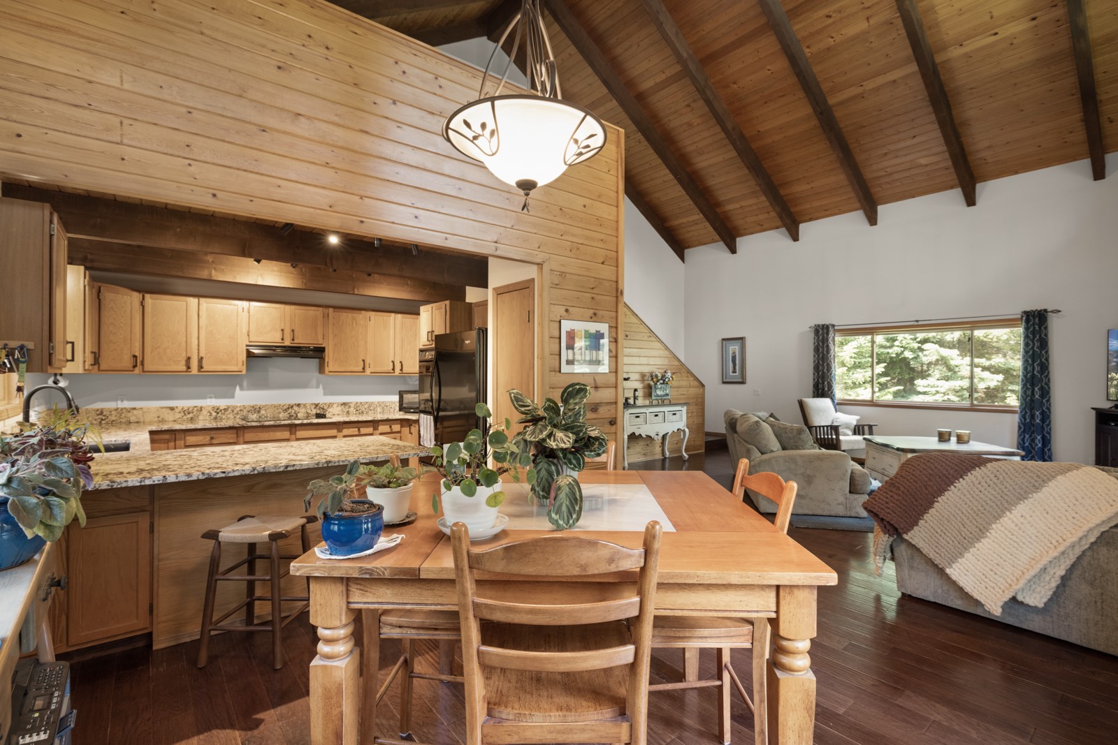 125 Wagon Wheel Road Property Photo 41