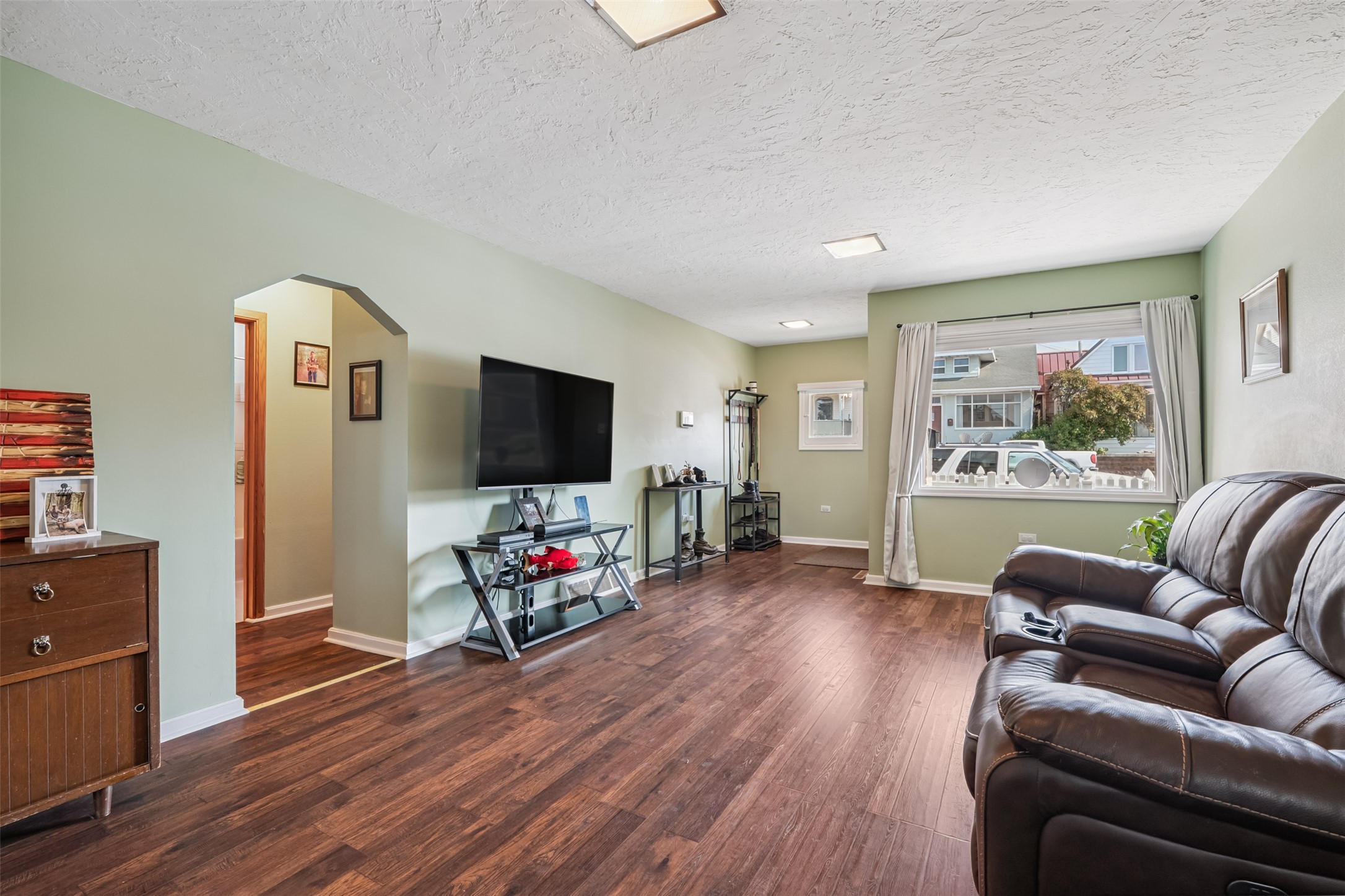 1046 W Park Street Property Photo 7