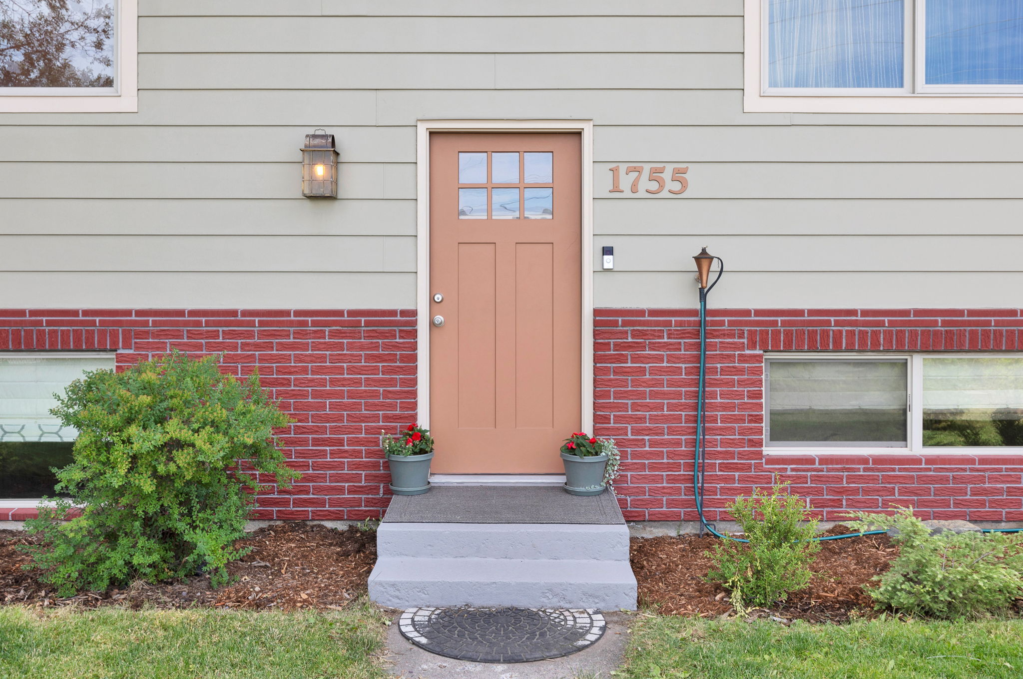 1755 North Avenue W Property Photo 3