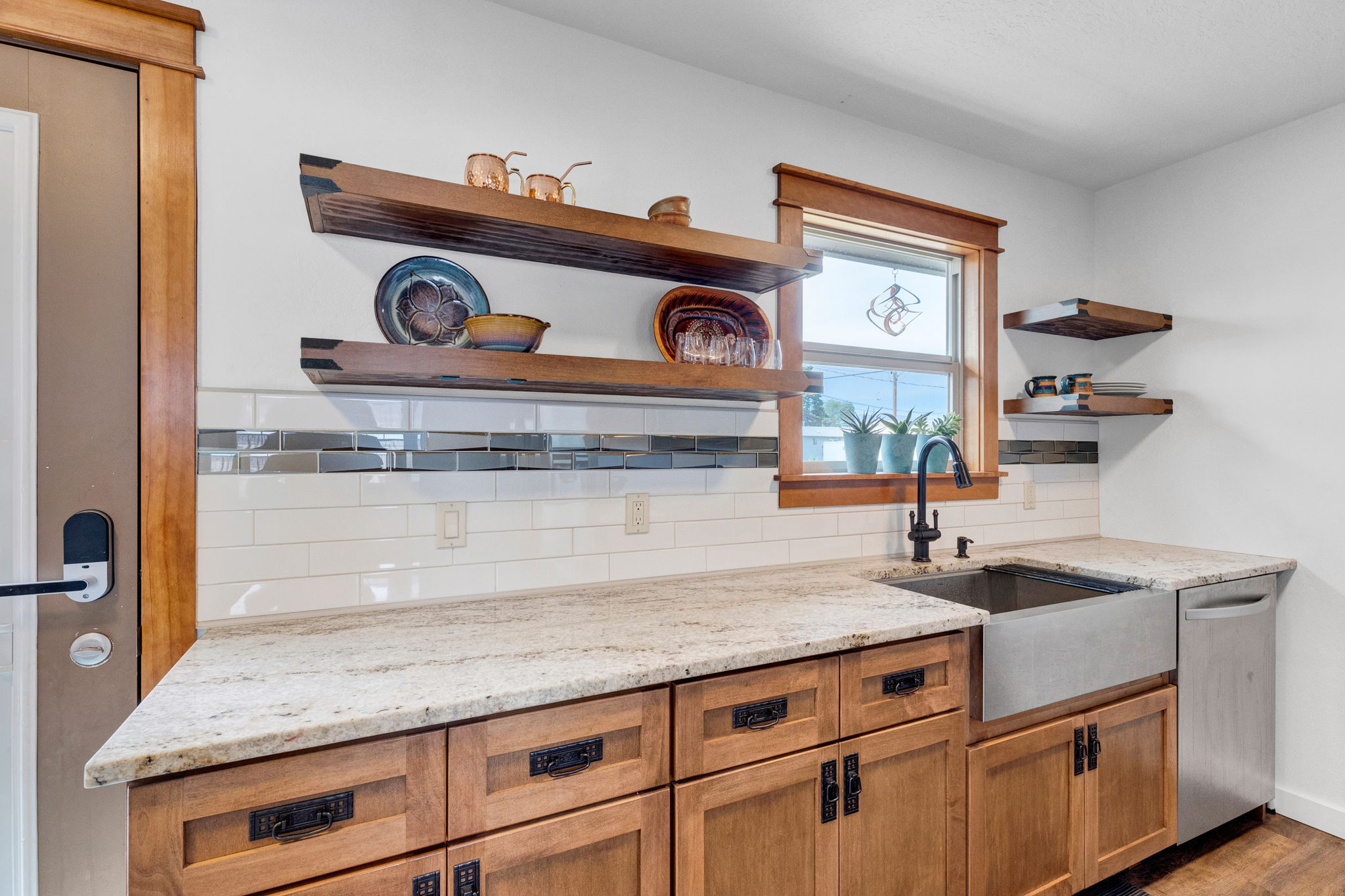 1755 North Avenue W Property Photo 12