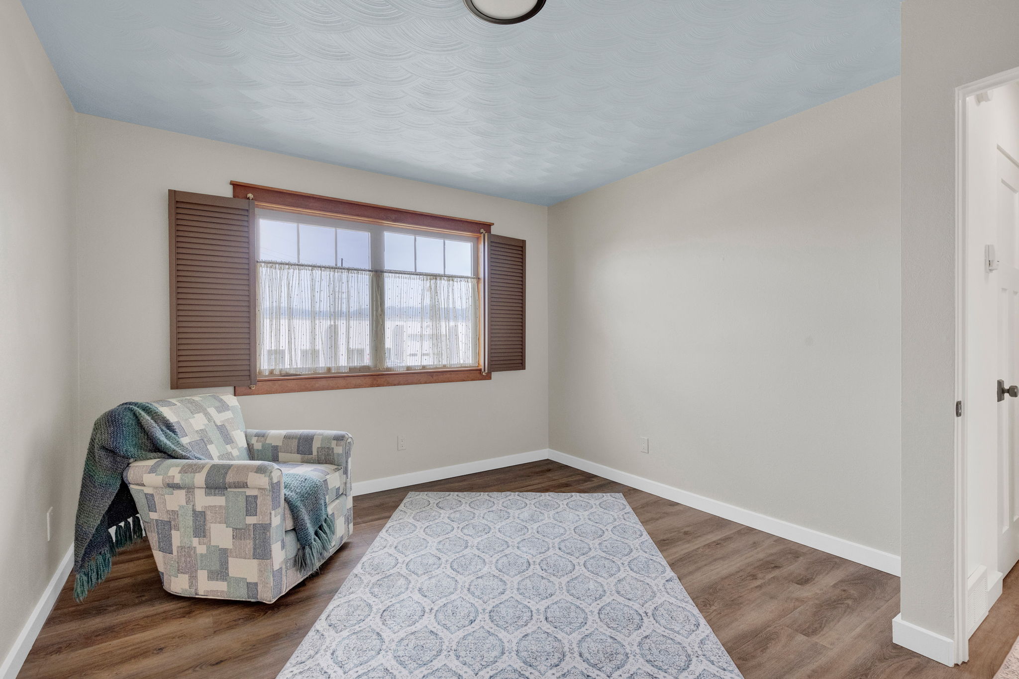 1755 North Avenue W Property Photo 15