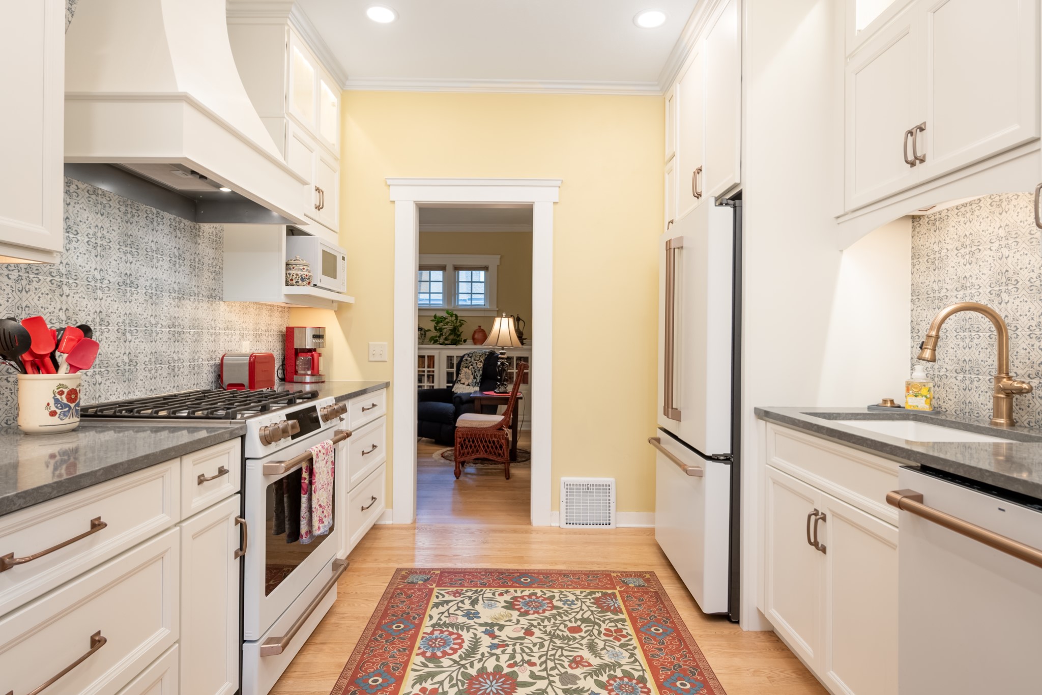 340 Daly Avenue Property Photo 26