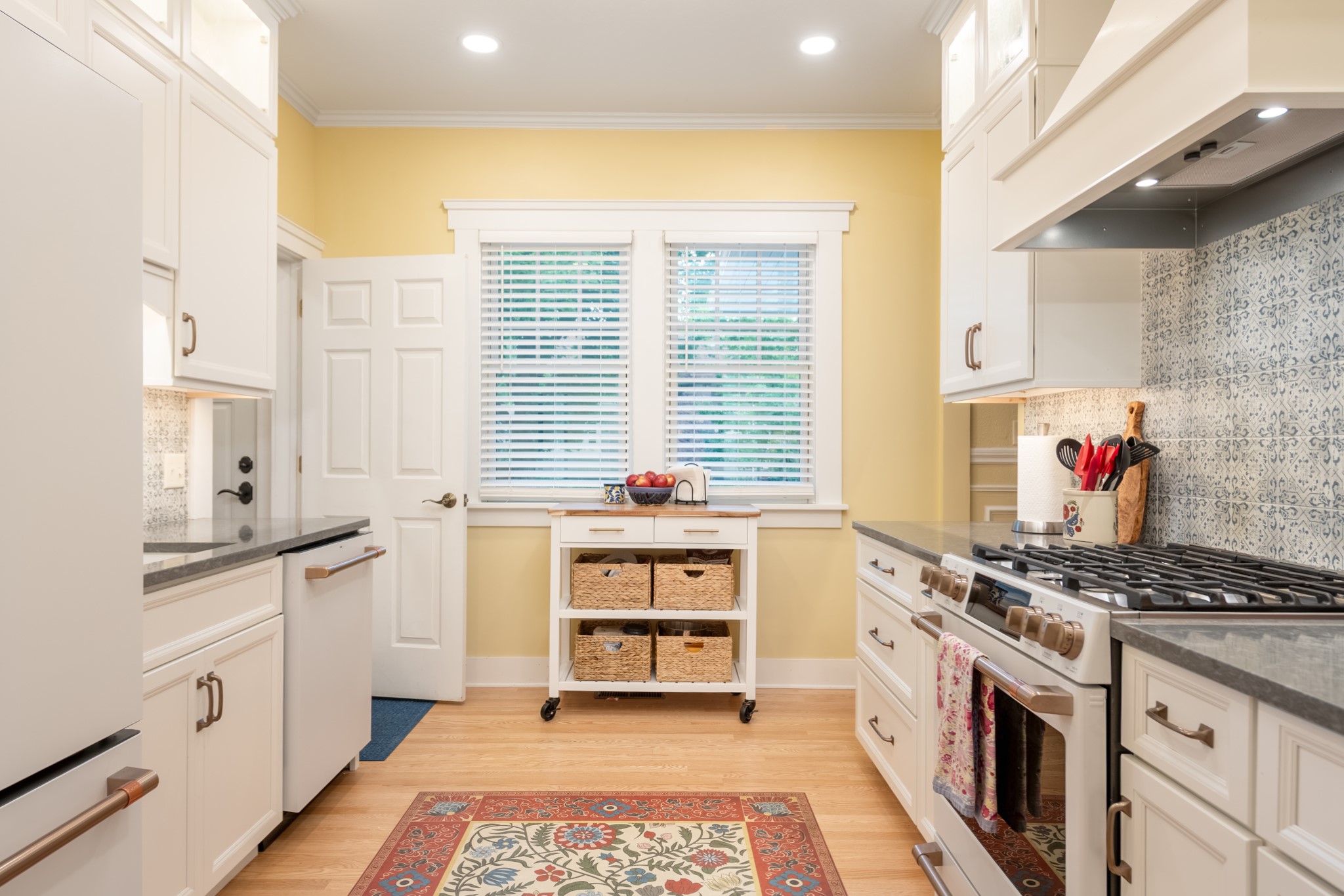 340 Daly Avenue Property Photo 27