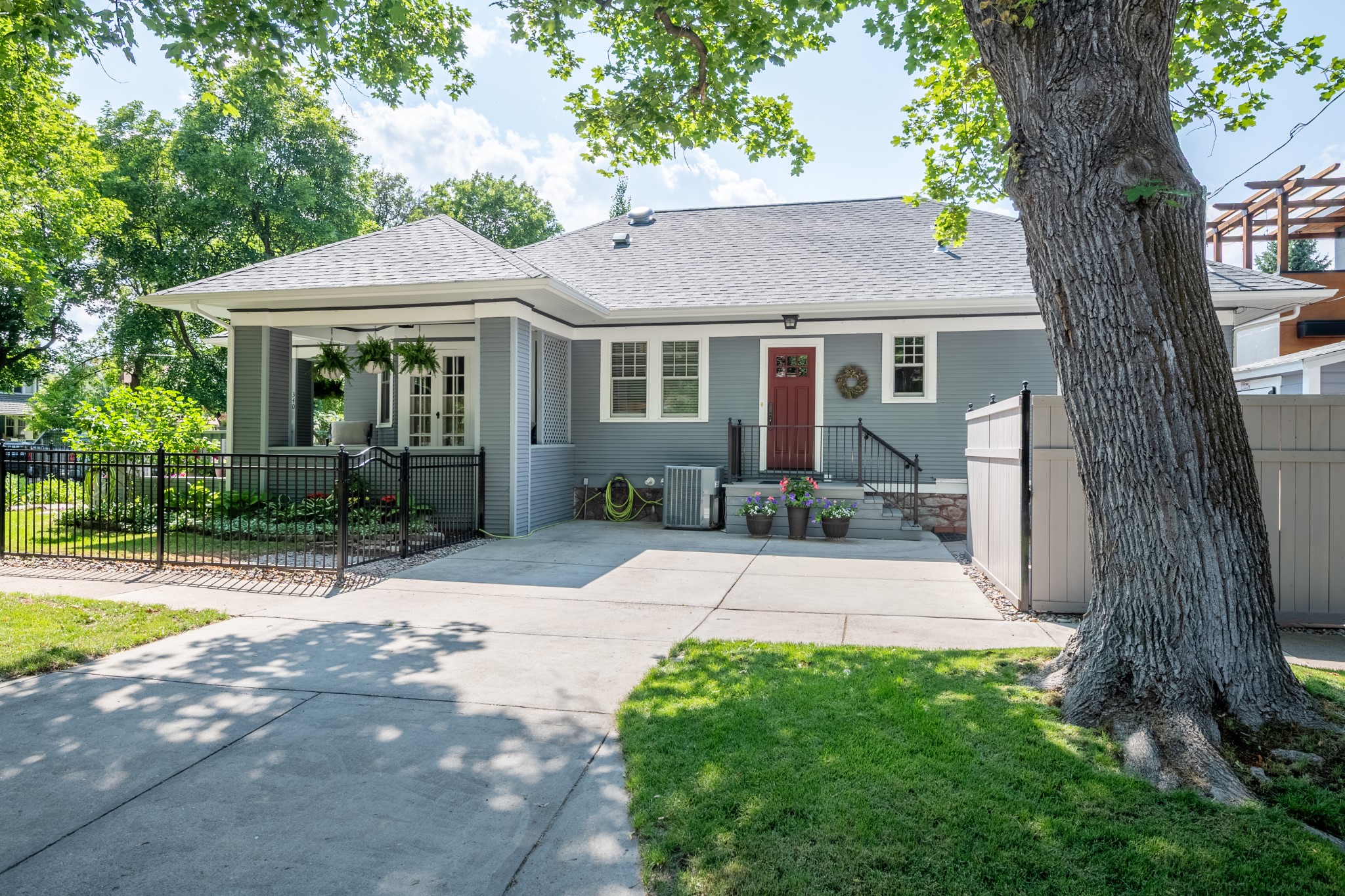 340 Daly Avenue Property Photo 30