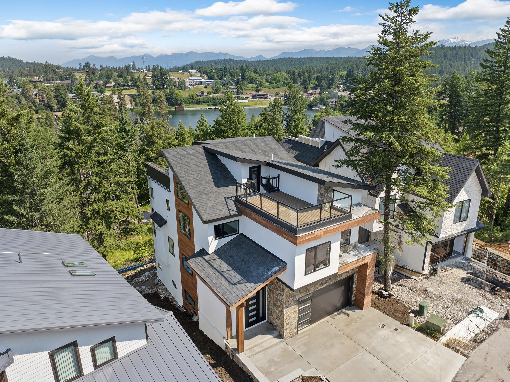 211 Whisper Ridge Drive