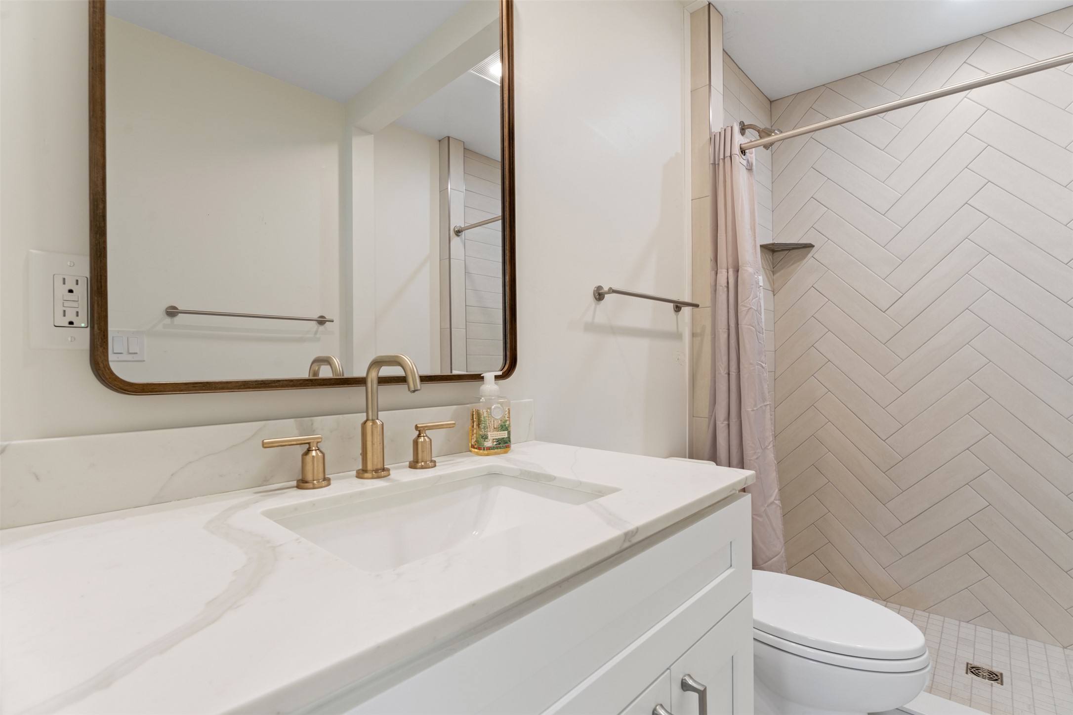 632 Stephens Avenue Property Photo 14