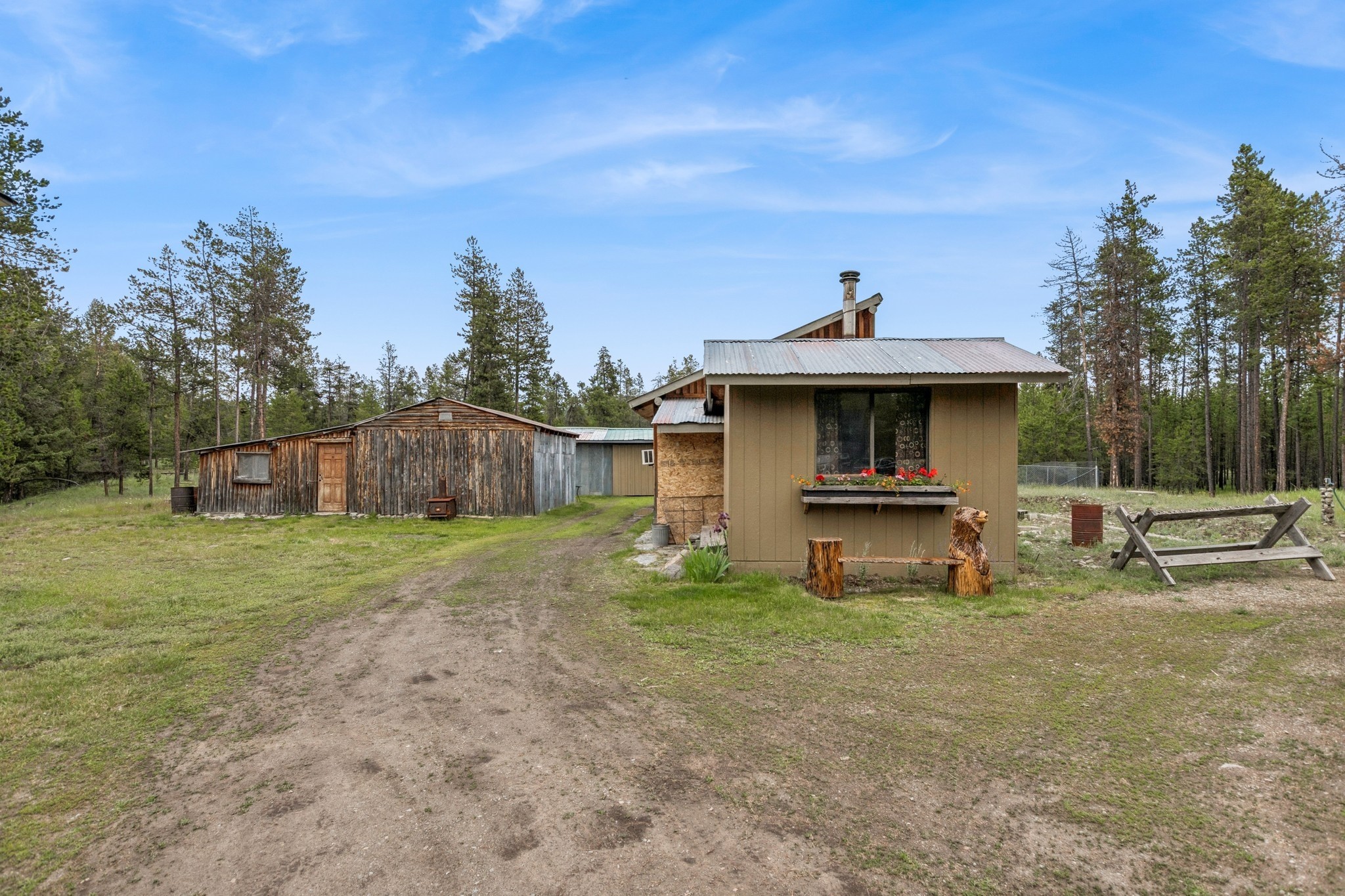 957 Badger Hollow Trail Property Photo 23