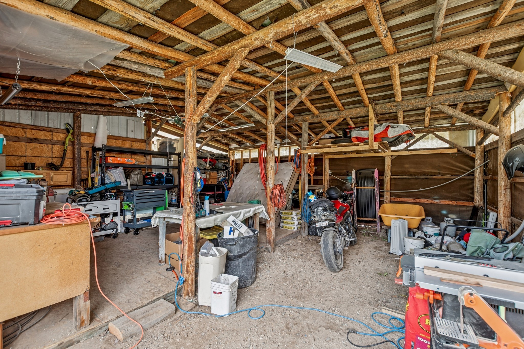 957 Badger Hollow Trail Property Photo 32