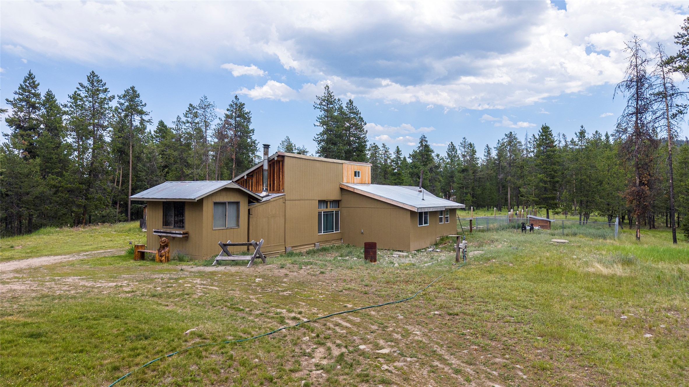 957 Badger Hollow Trail Property Photo 43