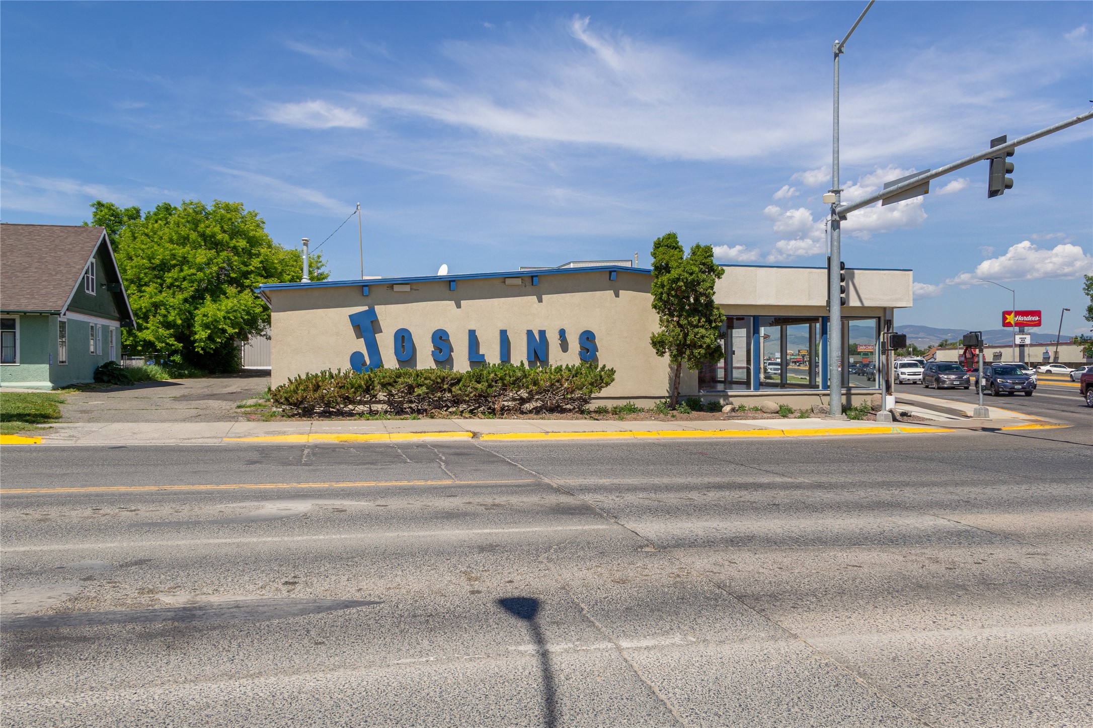 301 Euclid Avenue Property Photo 2