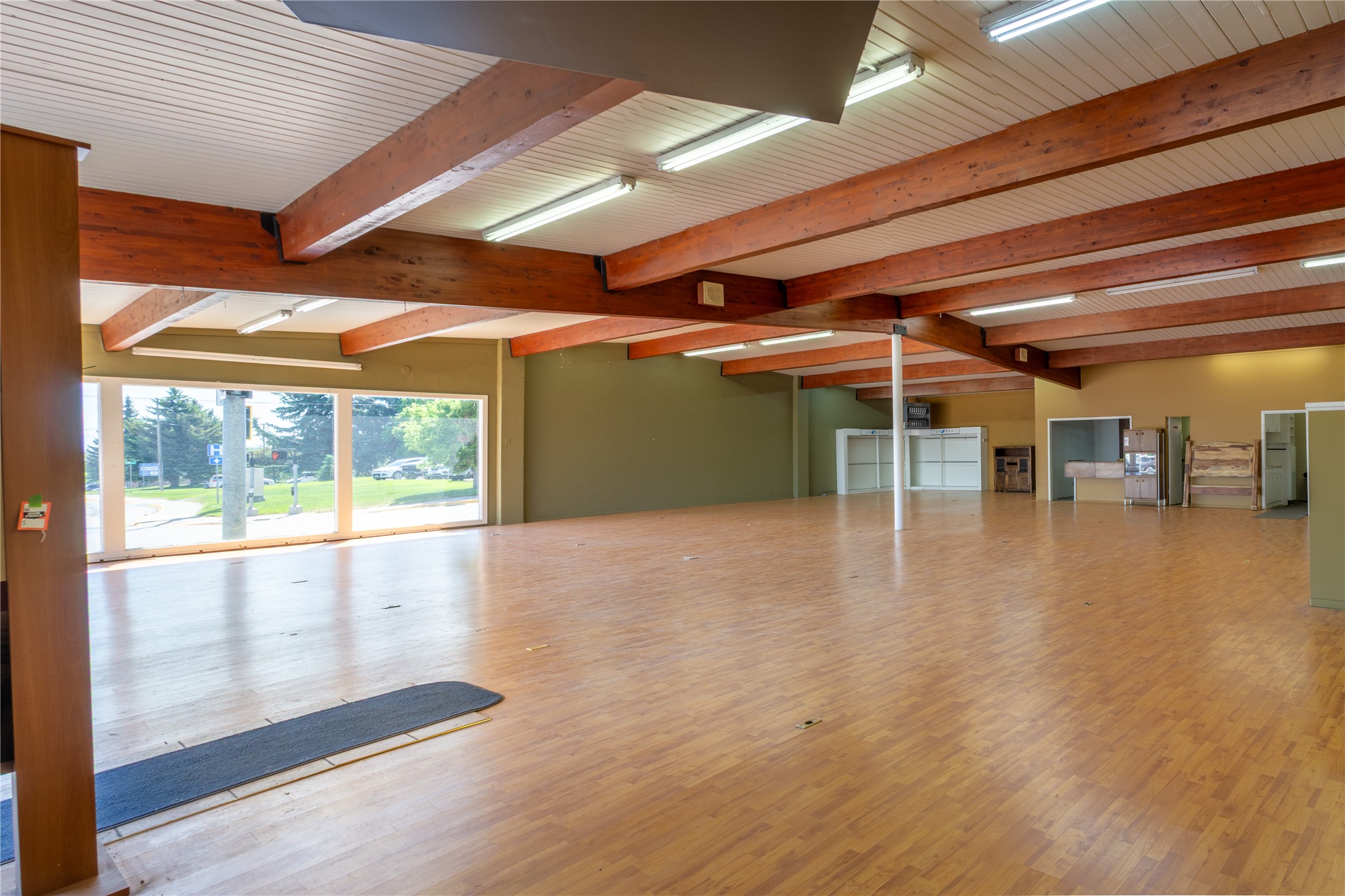 301 Euclid Avenue Property Photo 10