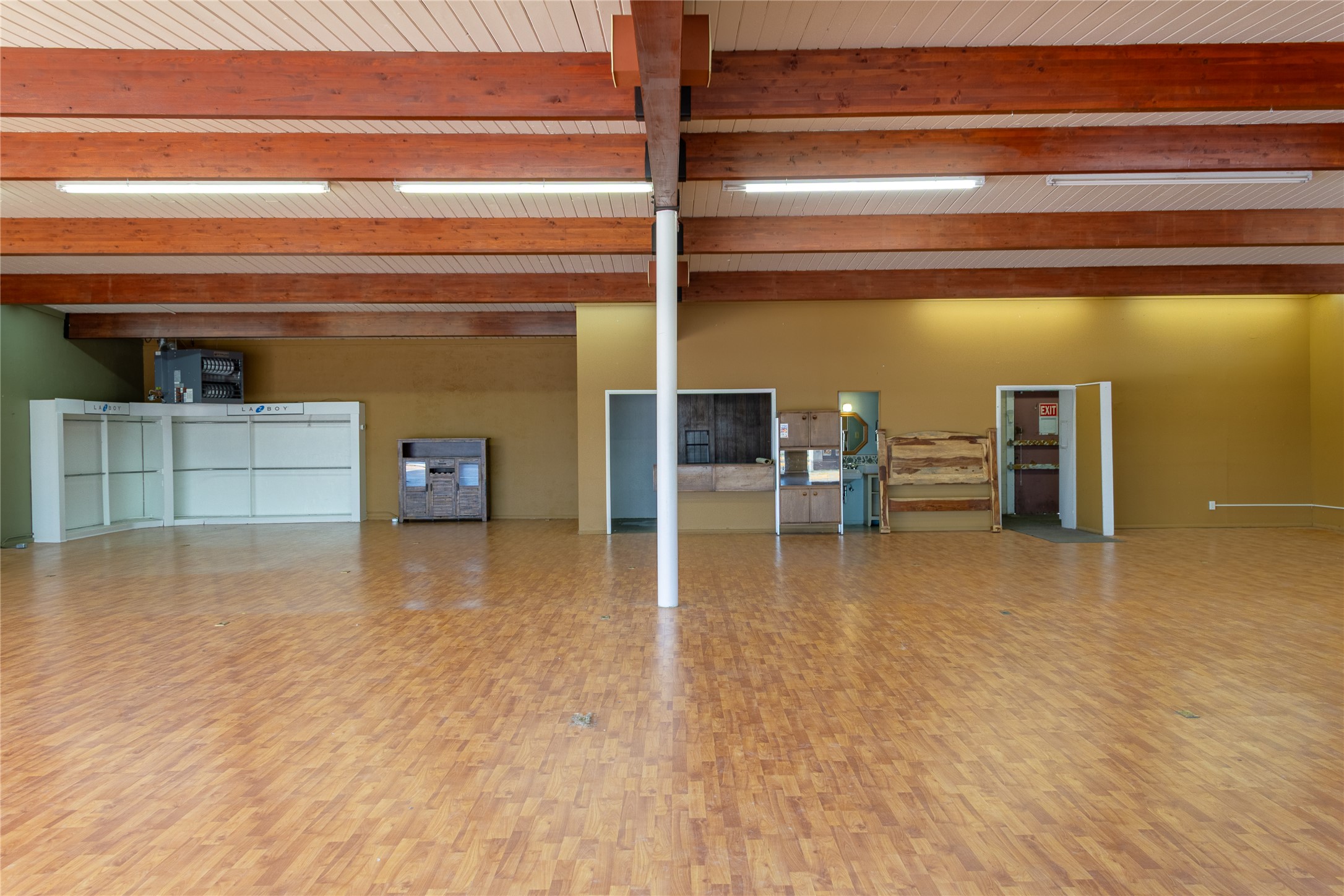 301 Euclid Avenue Property Photo 15