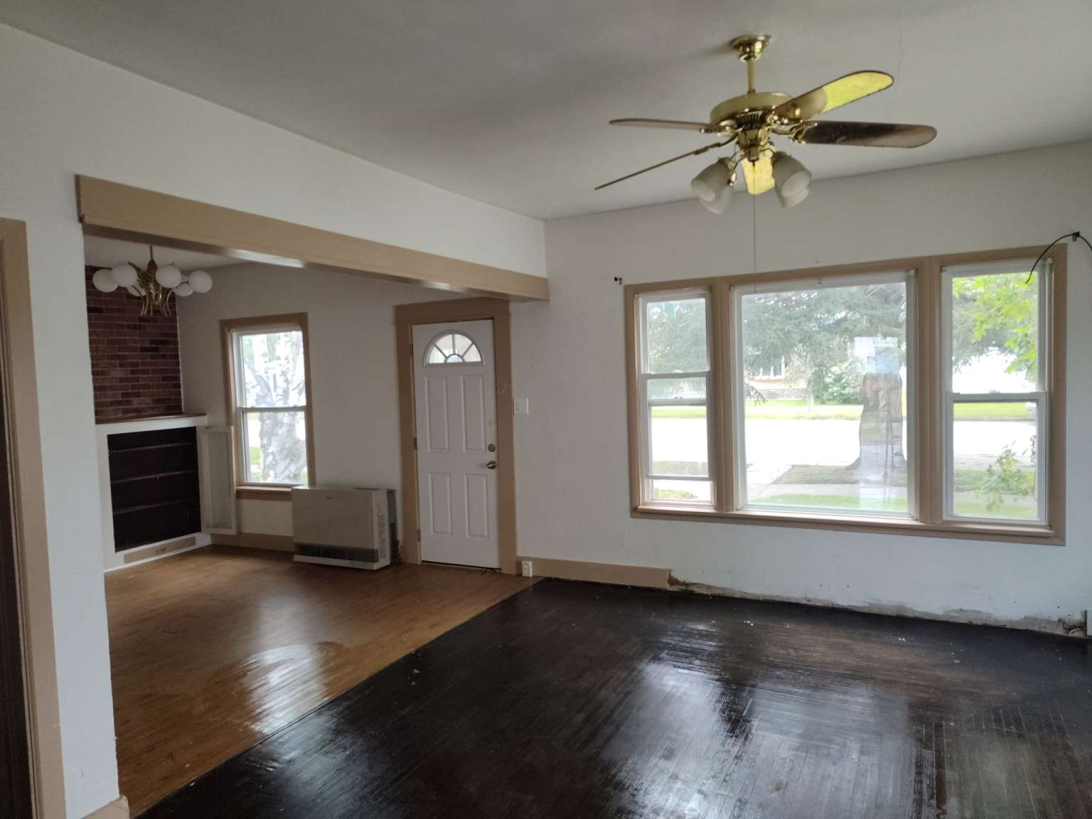 919 Milwaukee Avenue Property Photo 5