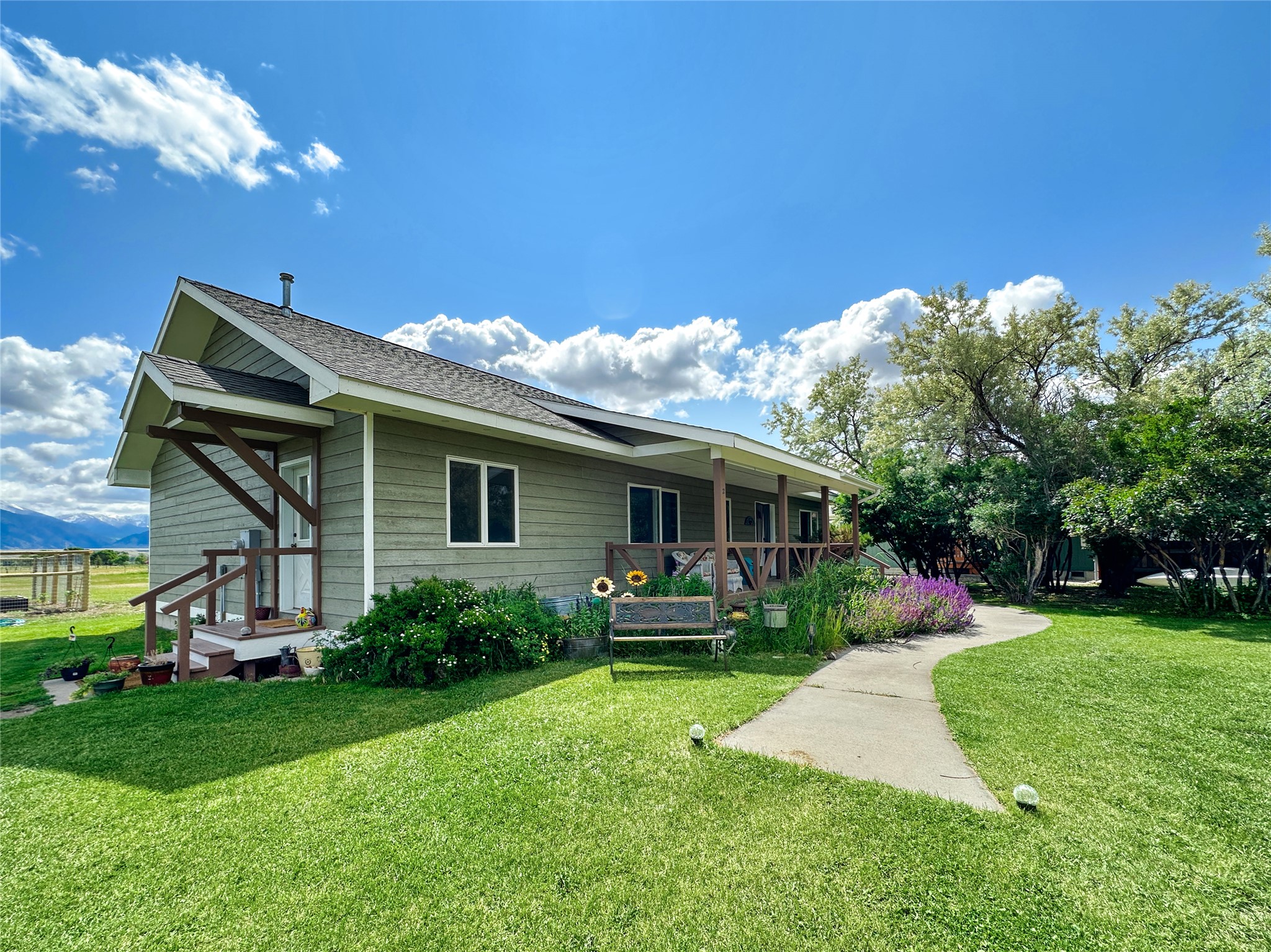 2 Hardy Circle Property Photo 20
