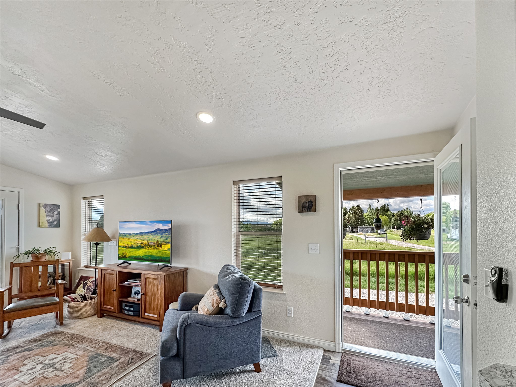 2 Hardy Circle Property Photo 23