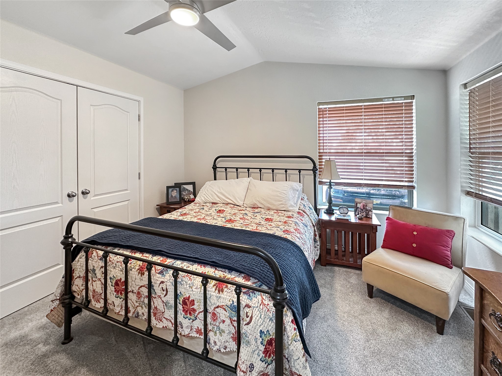 2 Hardy Circle Property Photo 27