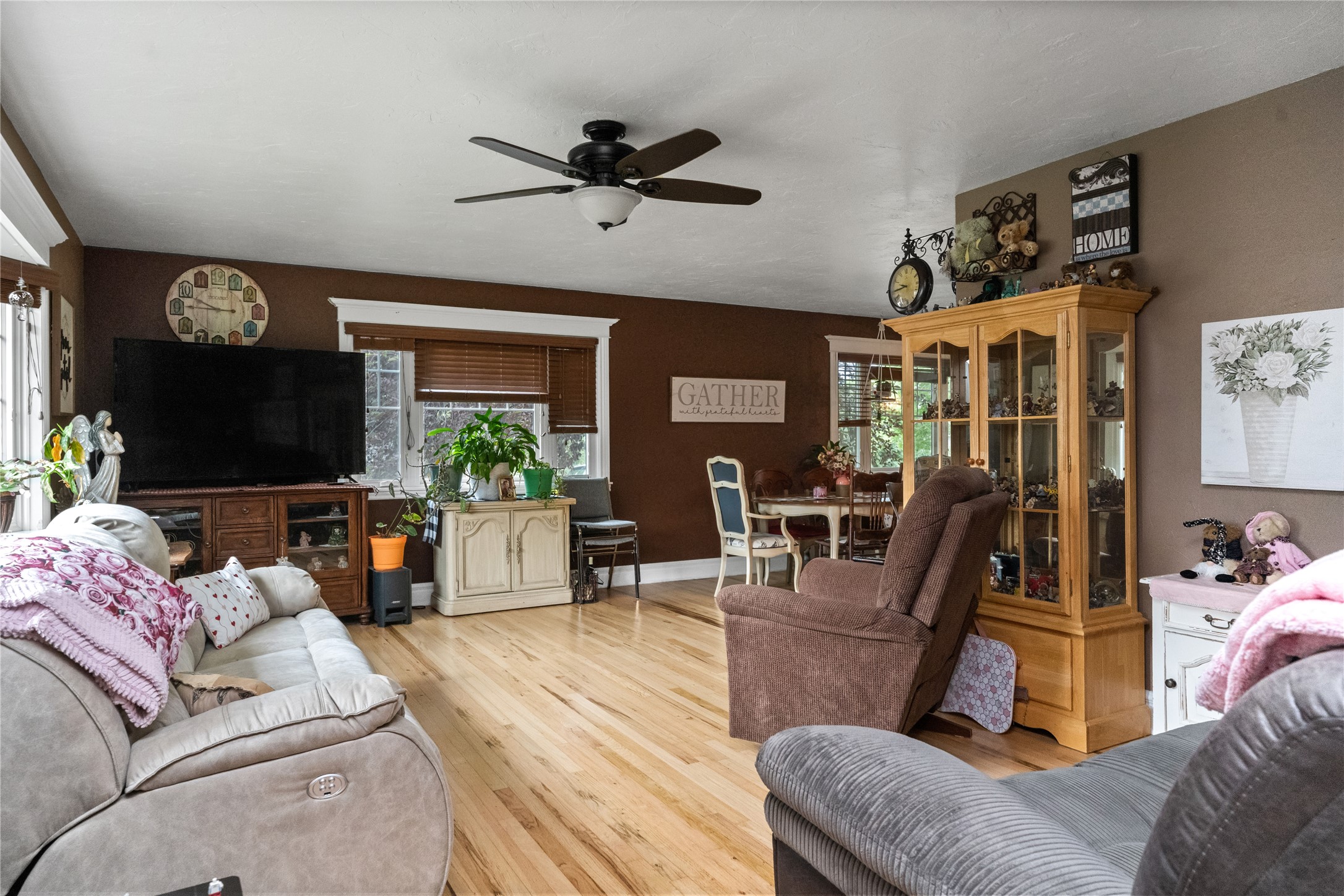 102 N Virginia Street Property Photo 6