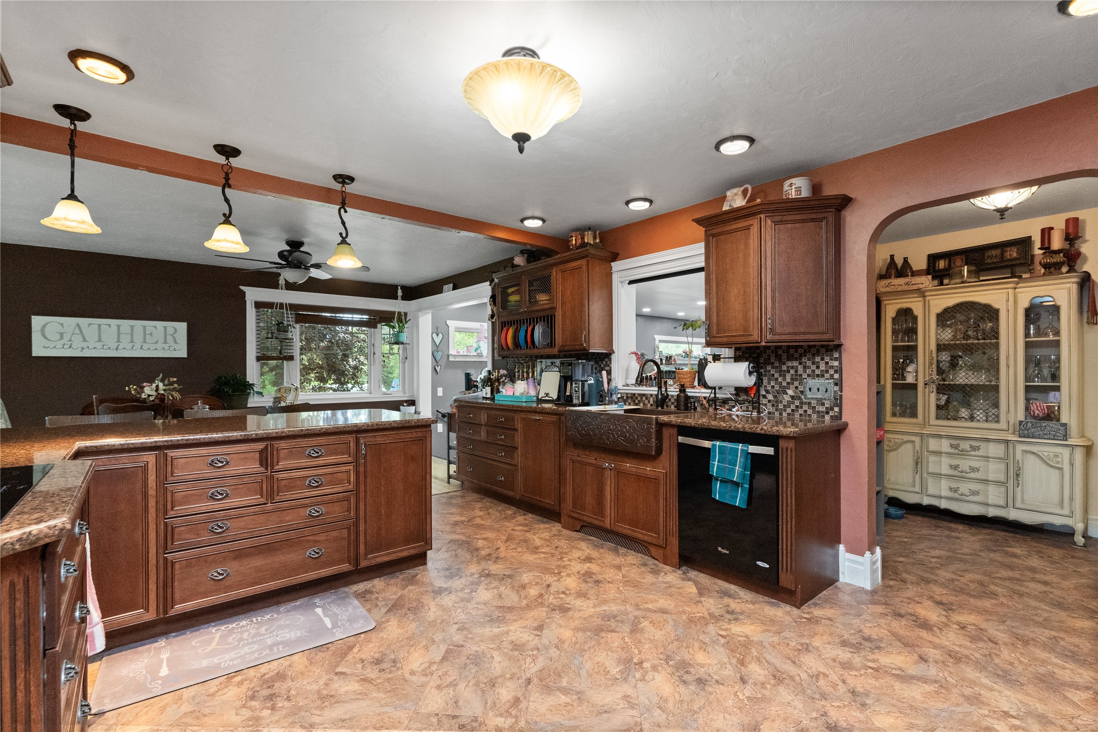 102 N Virginia Street Property Photo 10