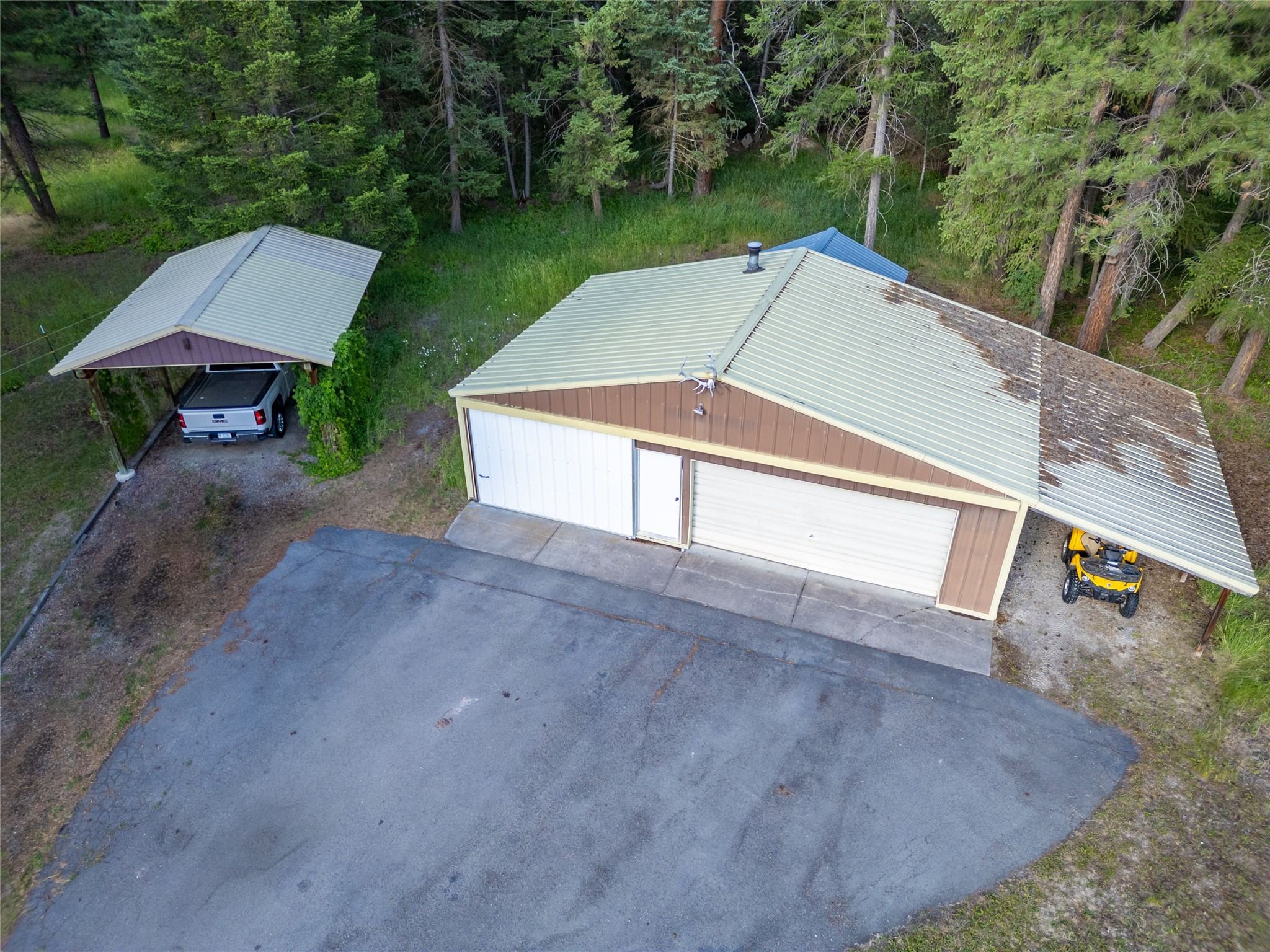 260 Luscher Drive Property Photo 11