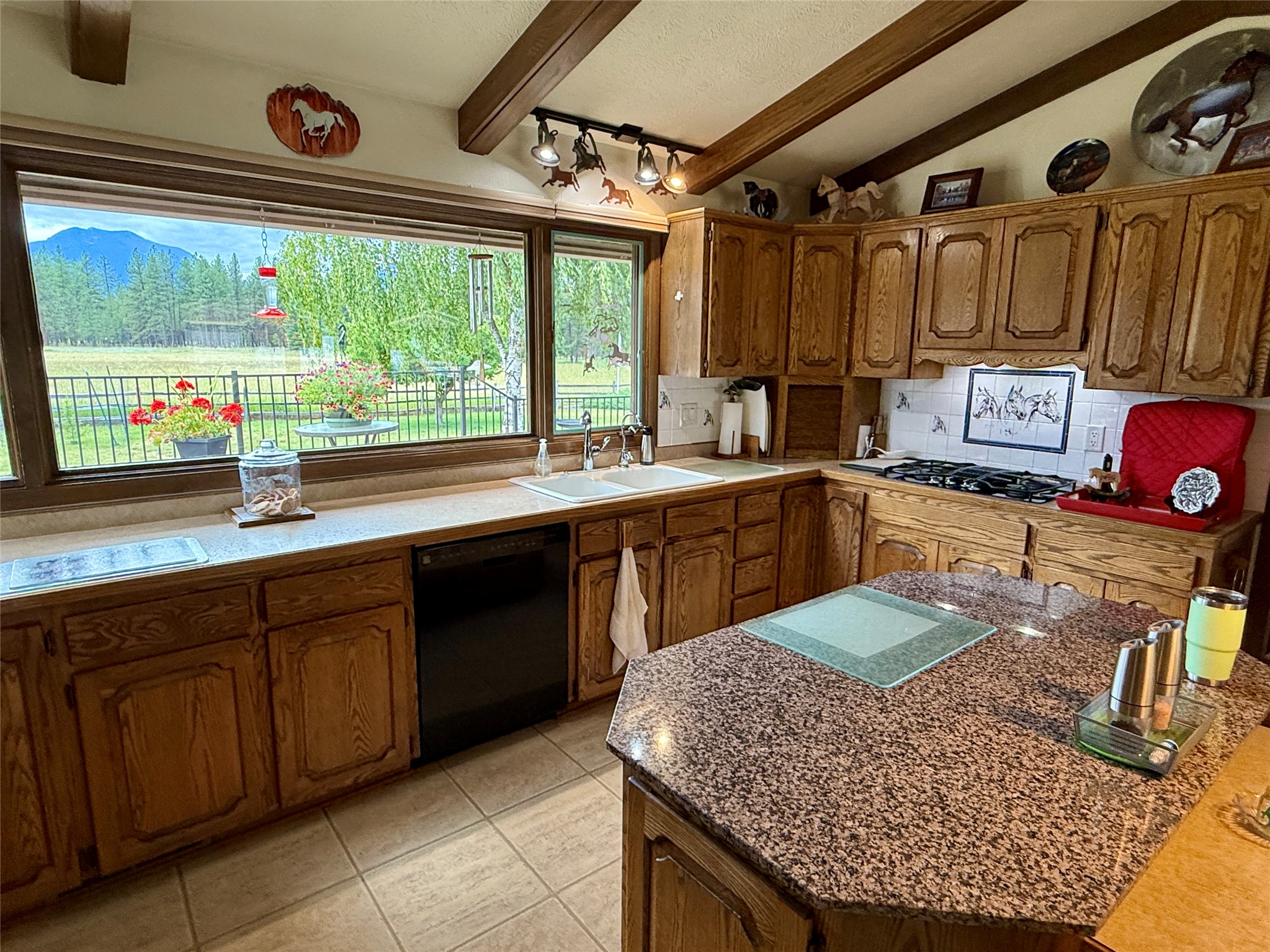 260 Luscher Drive Property Photo 32