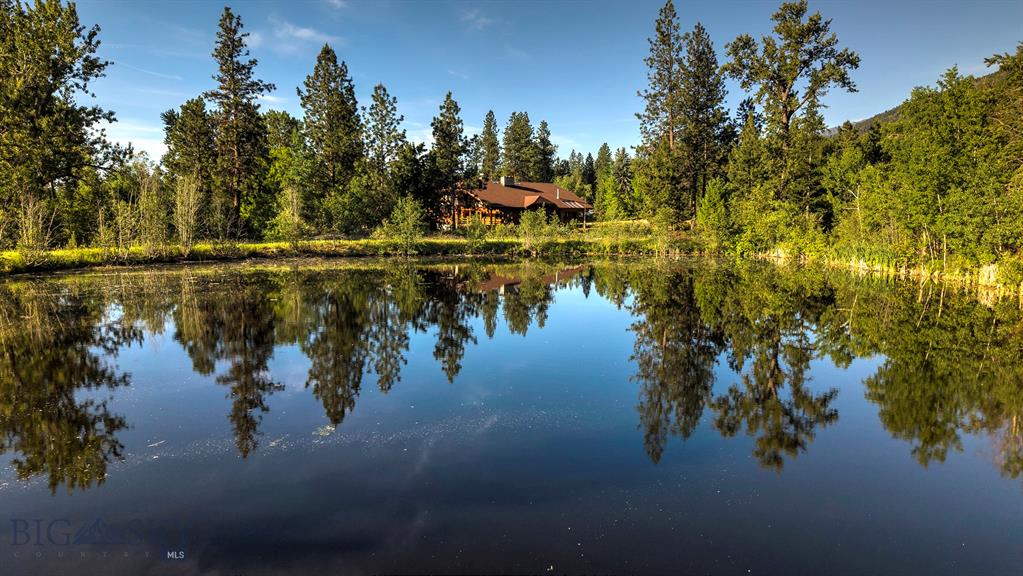 5600 Spring Mountain Road Property Photo 2