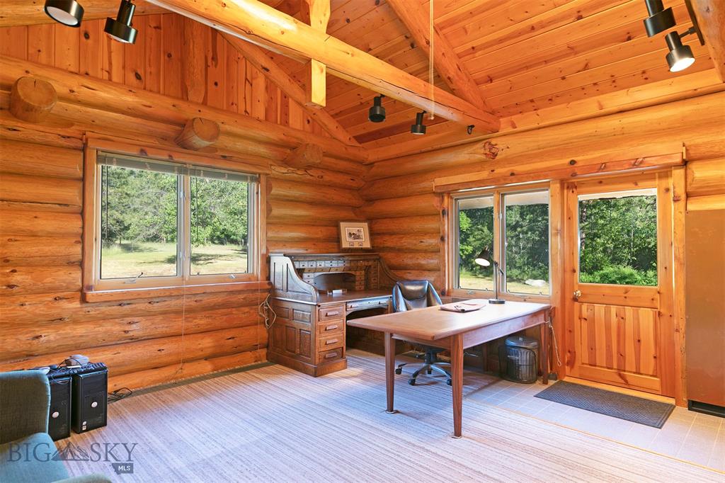 5600 Spring Mountain Road Property Photo 19