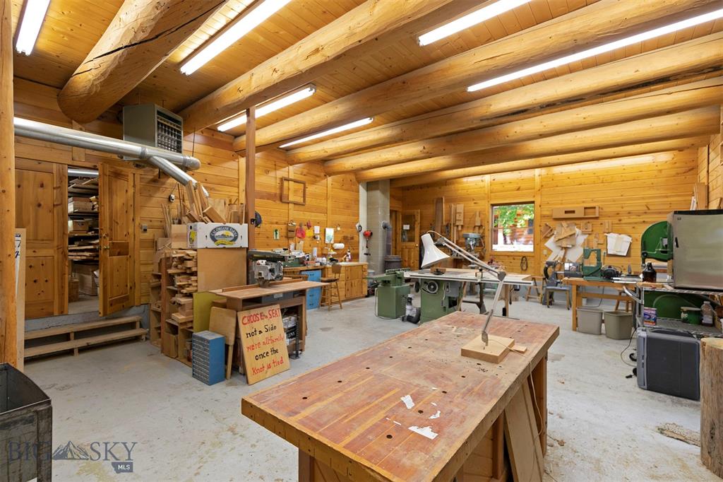 5600 Spring Mountain Road Property Photo 34