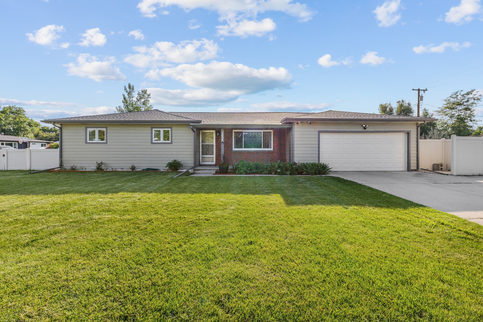 1634 Bitterroot Drive Property Photo 1