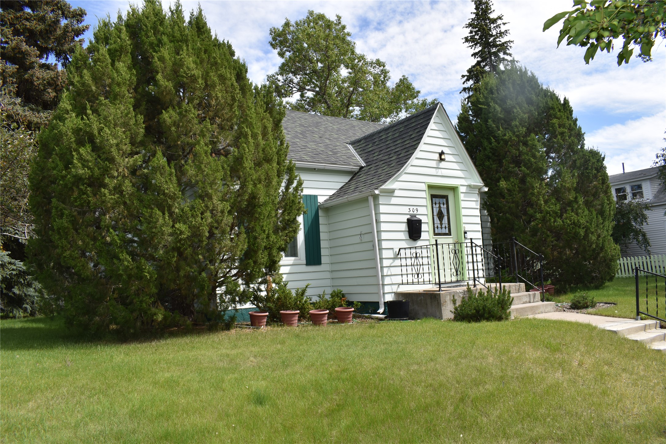 309 S Delaware Street Property Photo 1