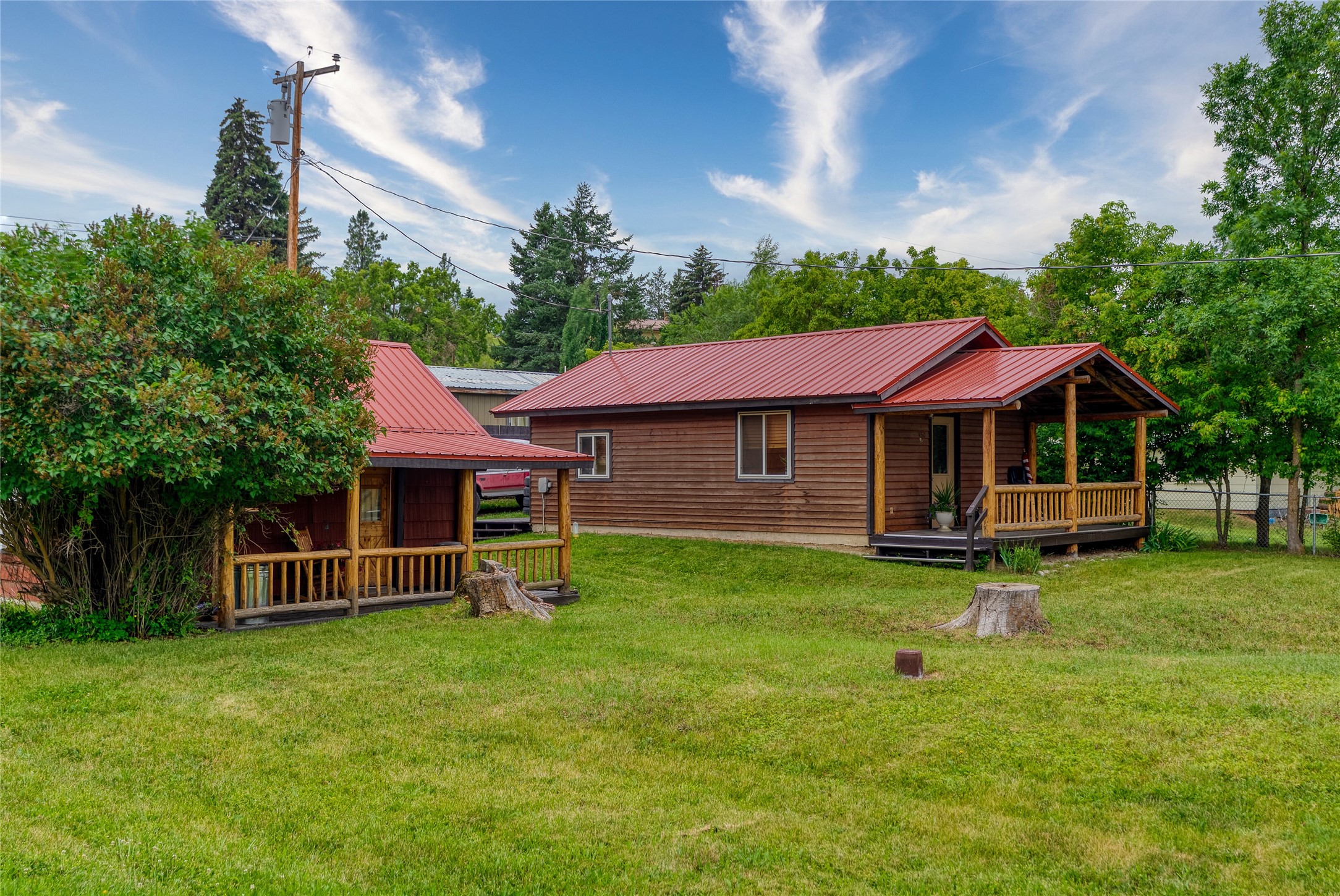 450 6th Street E Property Photo 17