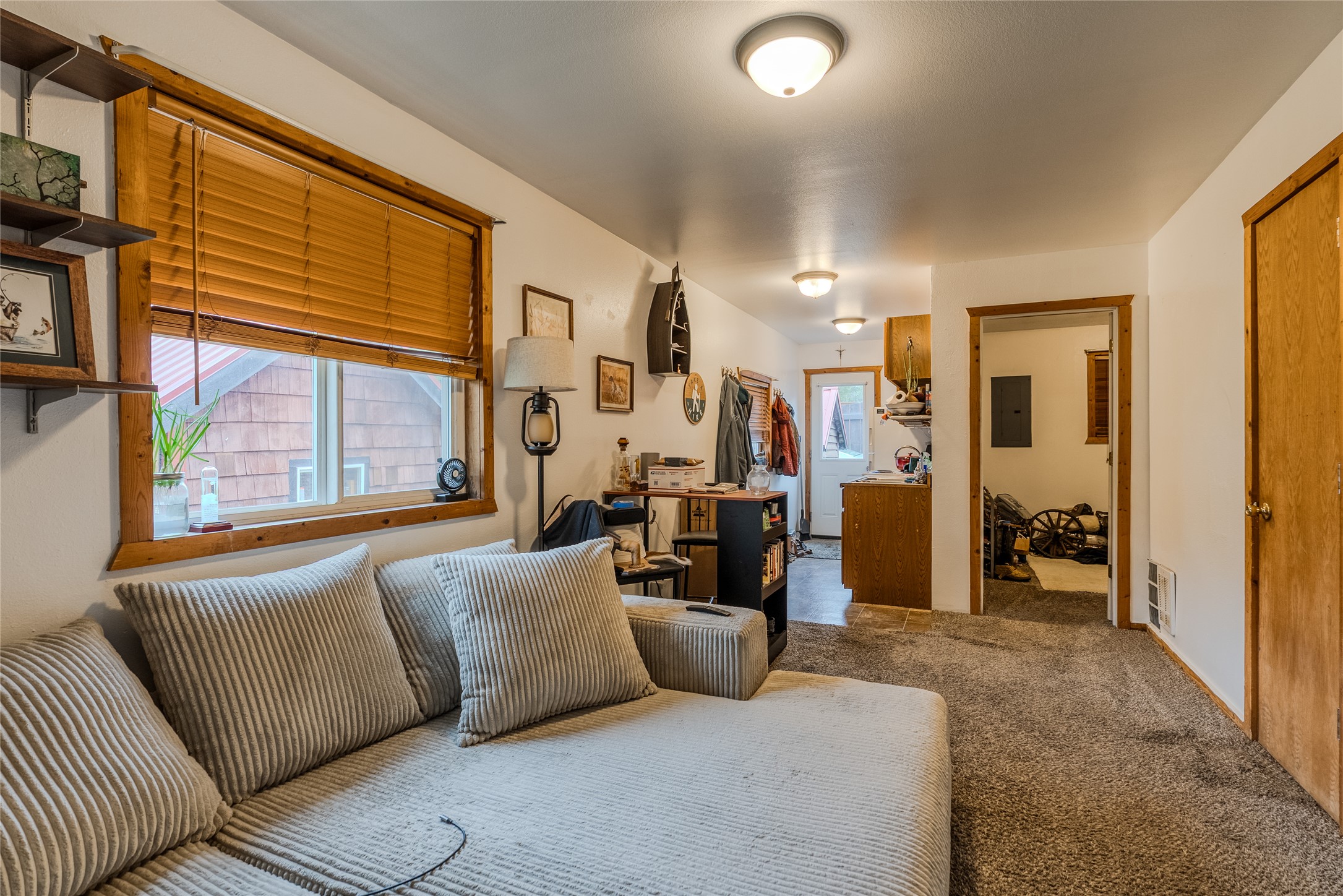 450 6th Street E Property Photo 28