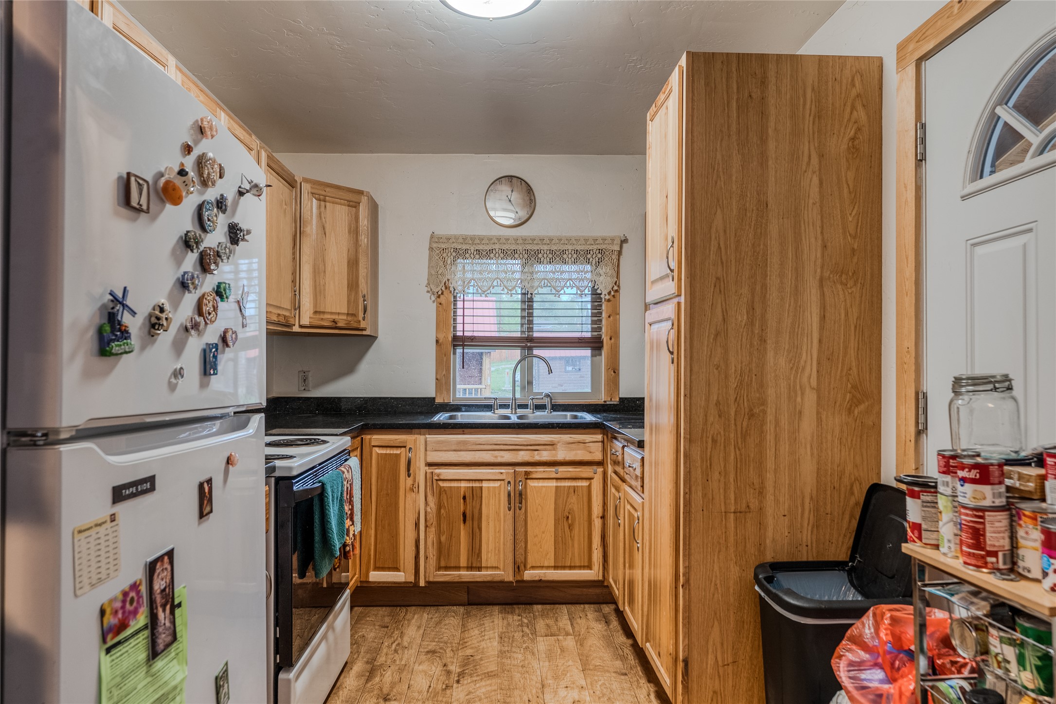 450 6th Street E Property Photo 38