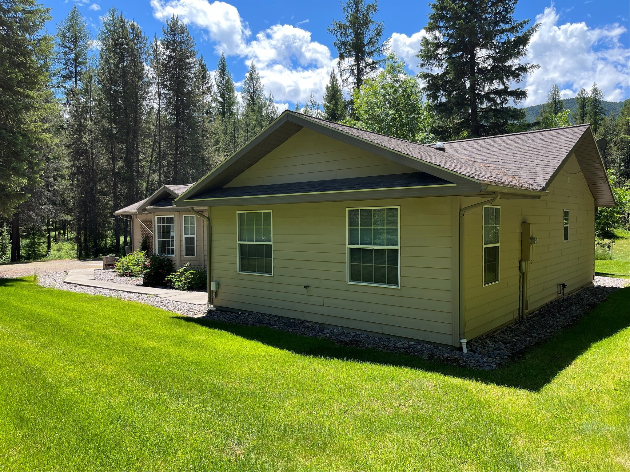 176 Cougar Meadow Drive Property Photo 3