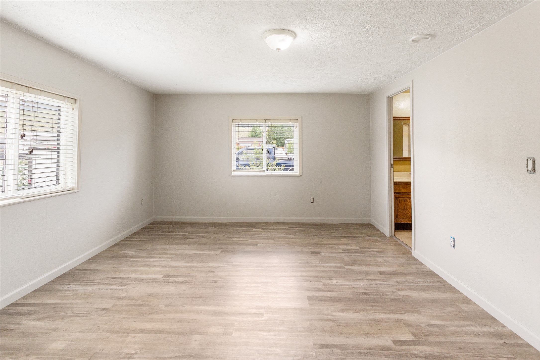 3020 Fairmont Street Property Photo 16