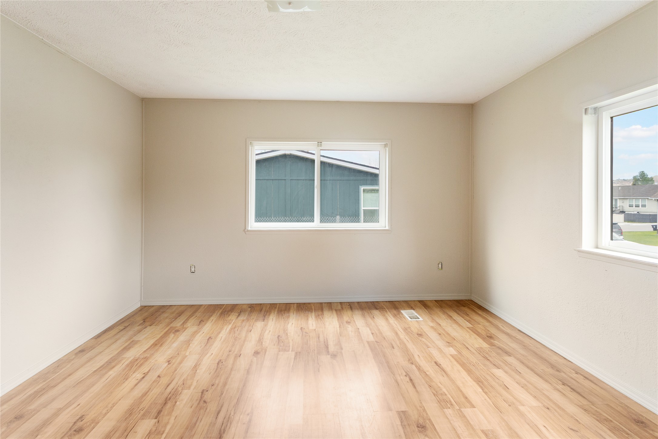 3020 Fairmont Street Property Photo 29