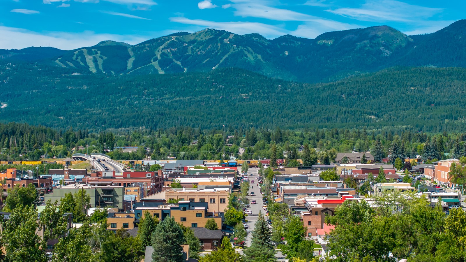 240 Central Avenue Property Photo 3