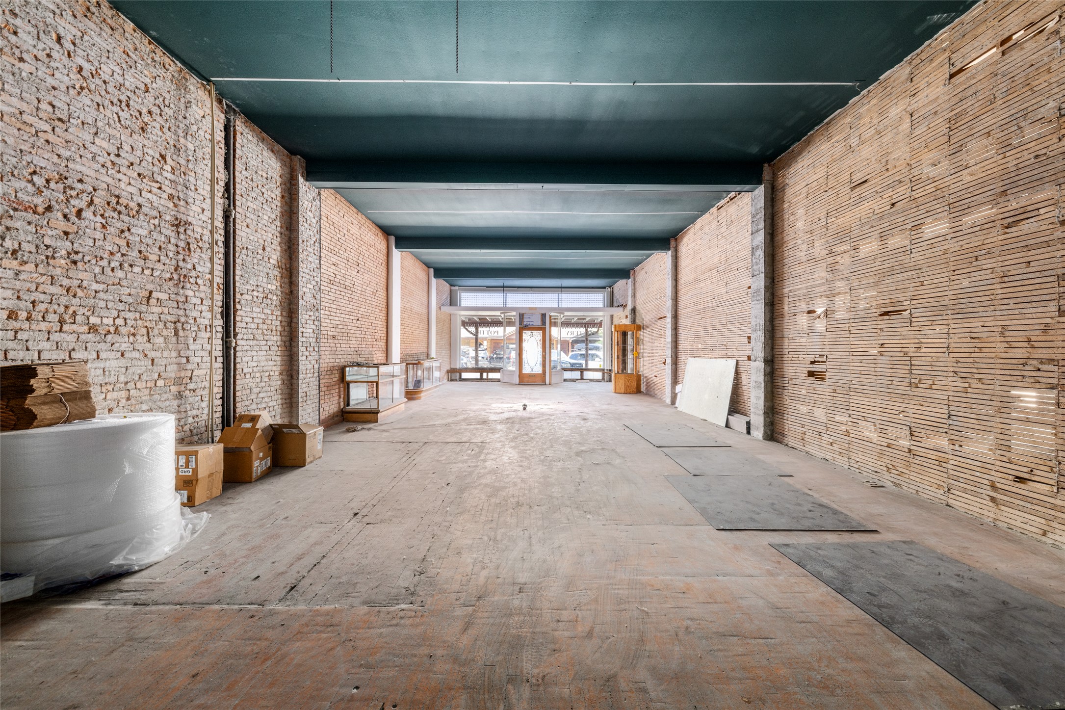 240 Central Avenue Property Photo 9