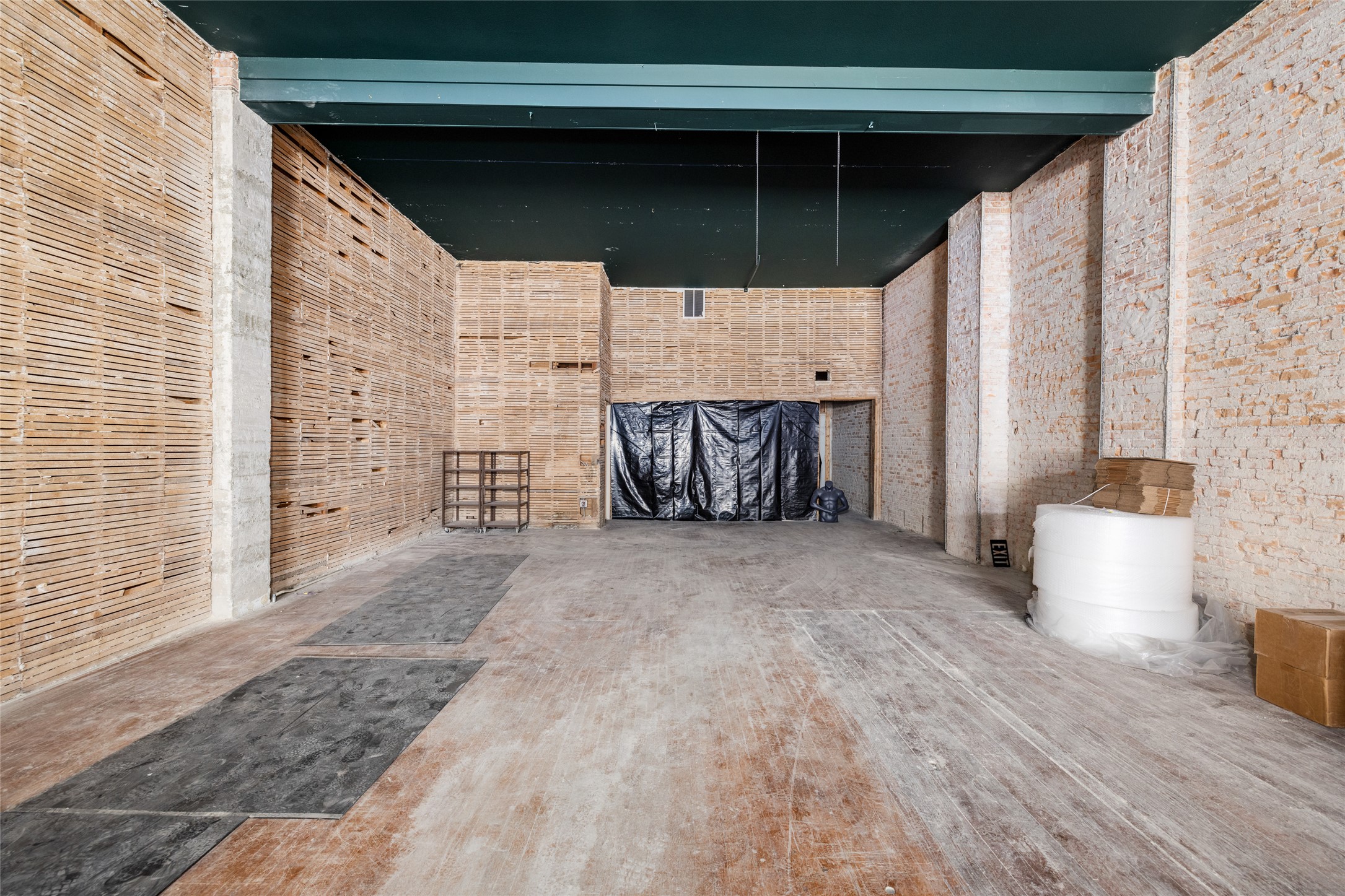 240 Central Avenue Property Photo 11